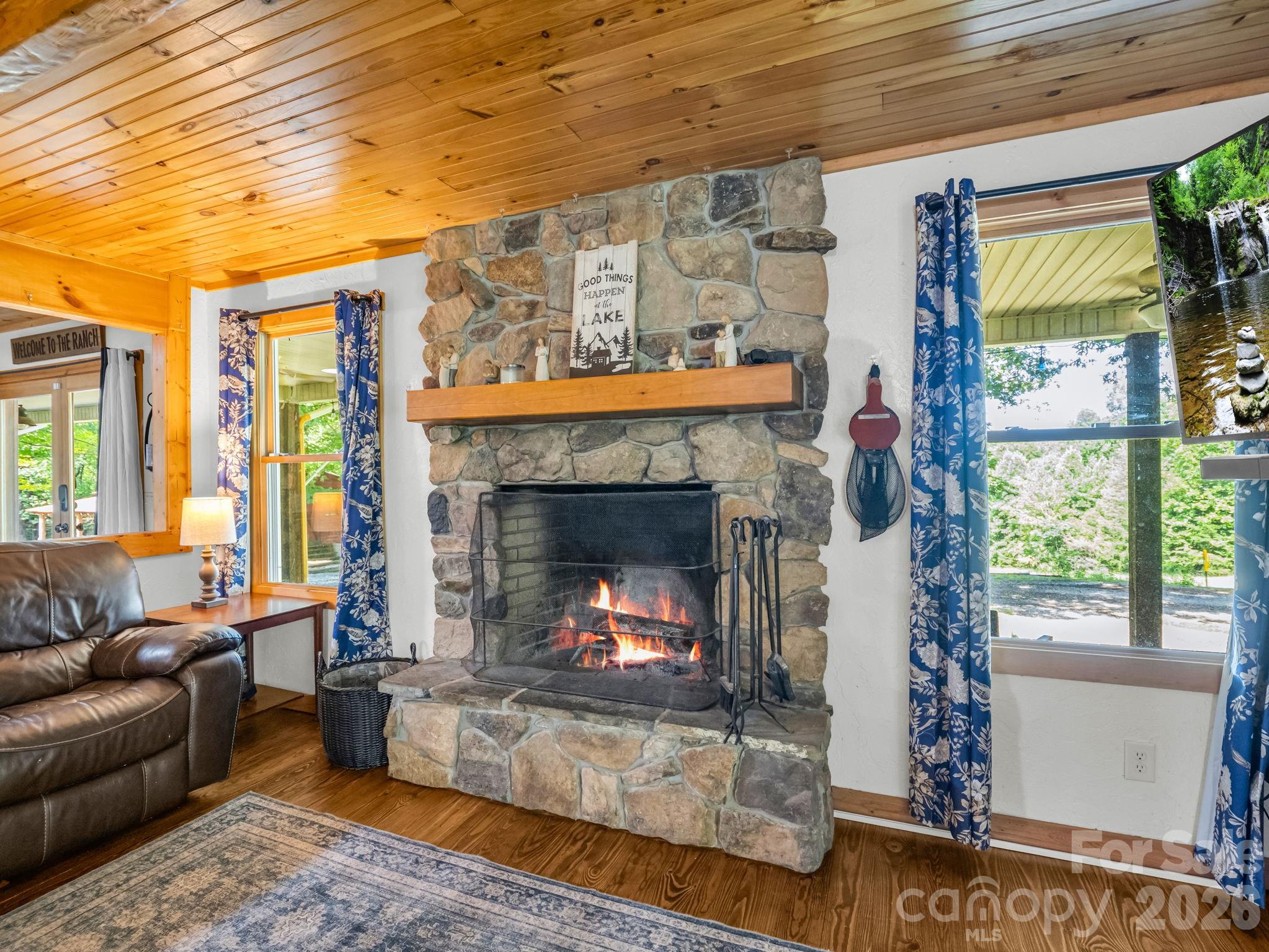209 Chrysalis Lane Property Photo 6