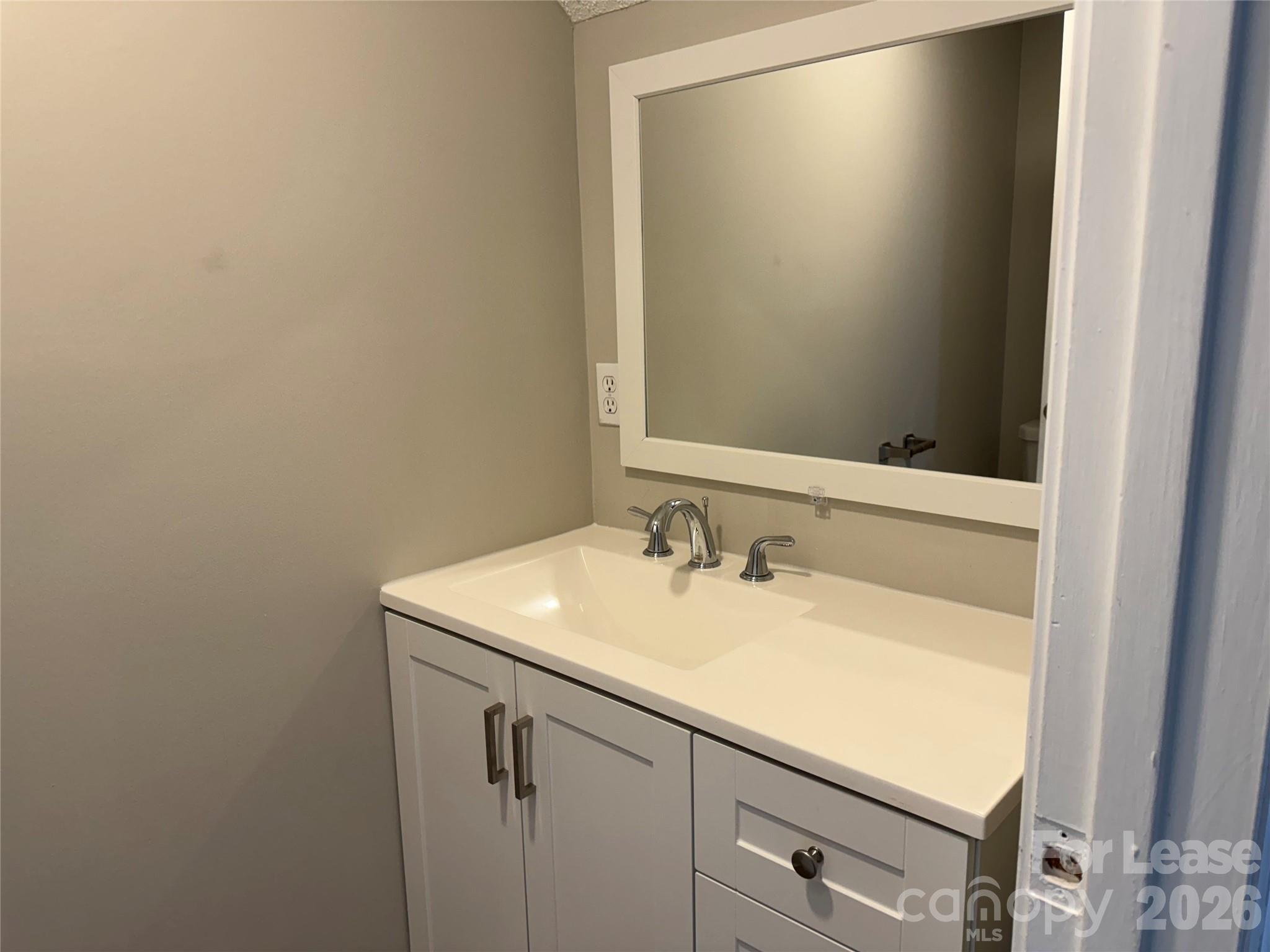 118 Ross Street B4 Property Photo 11