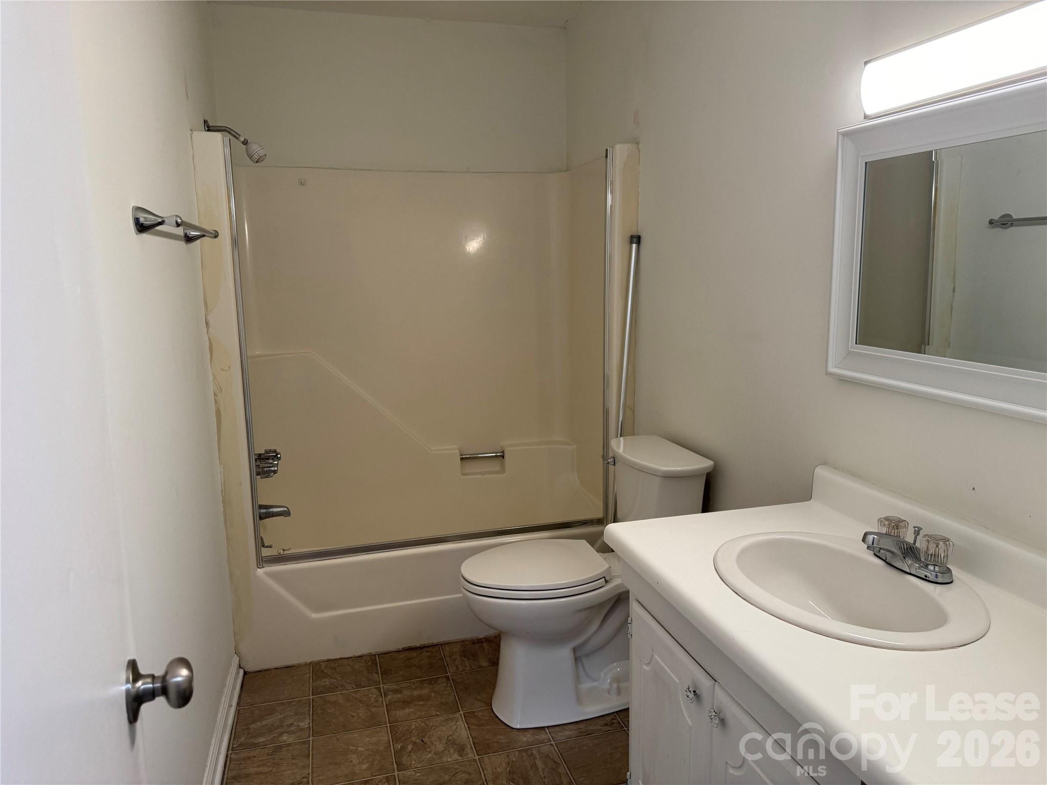 118 Ross Street B4 Property Photo 17