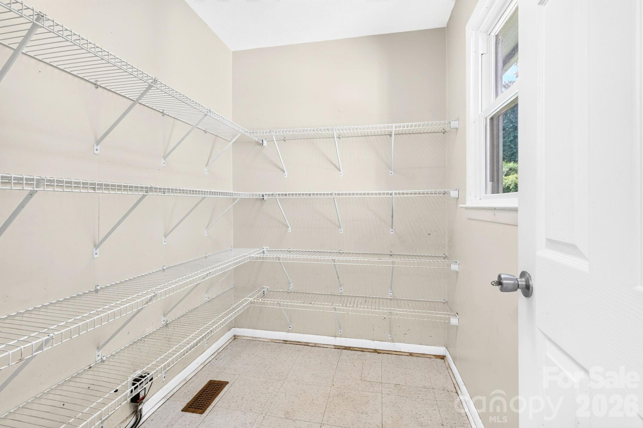 483 Caribou Road Property Photo 12