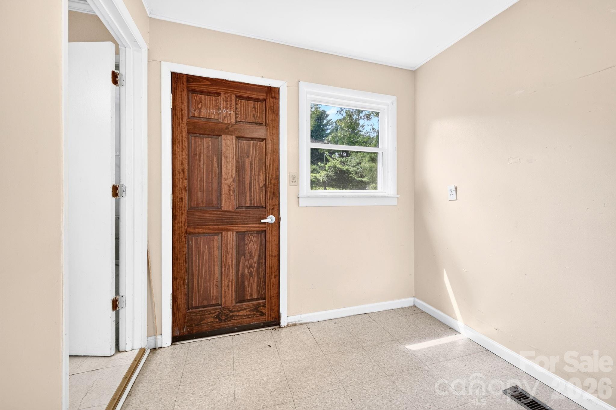 483 Caribou Road Property Photo 13