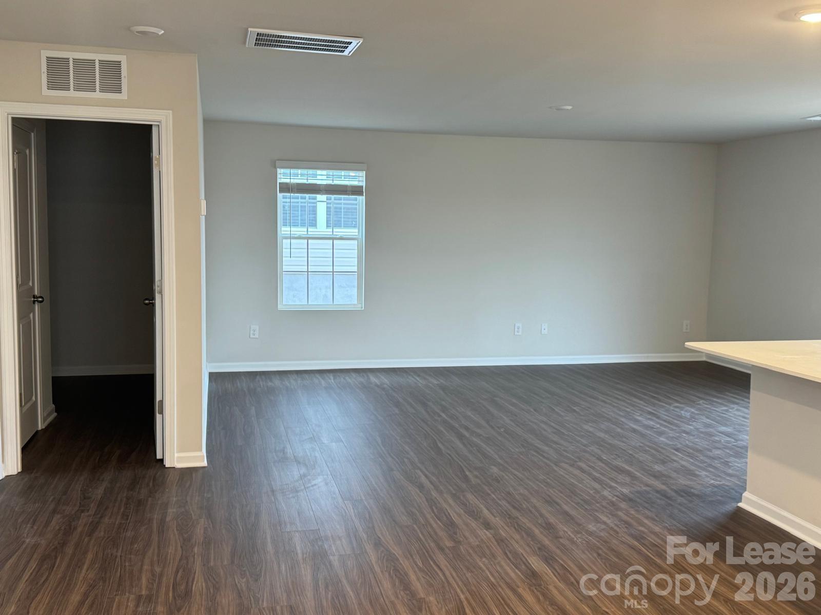 15201 Windy Plains Road Property Photo 5