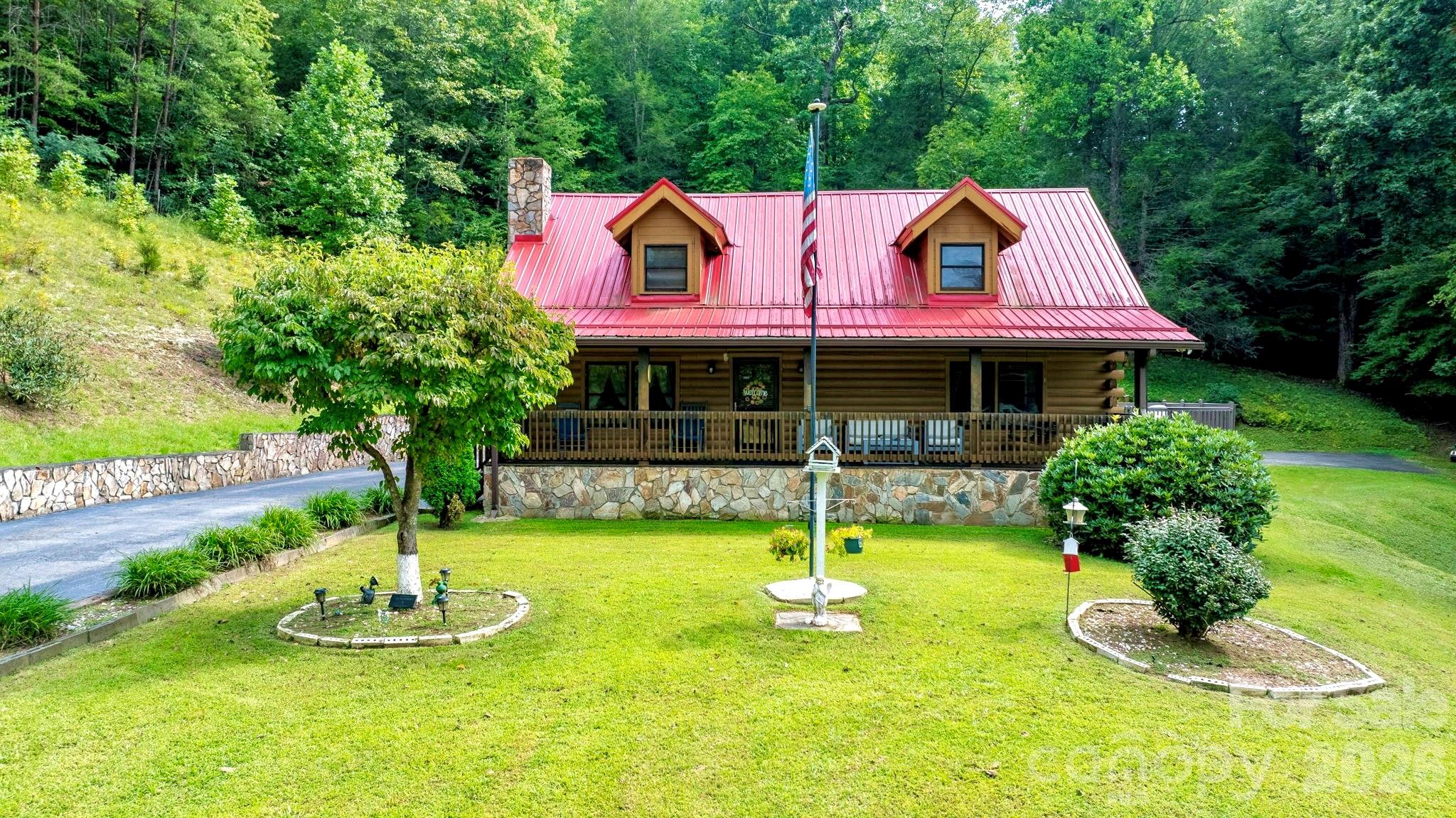 100 Goose Creek Road Property Photo 2