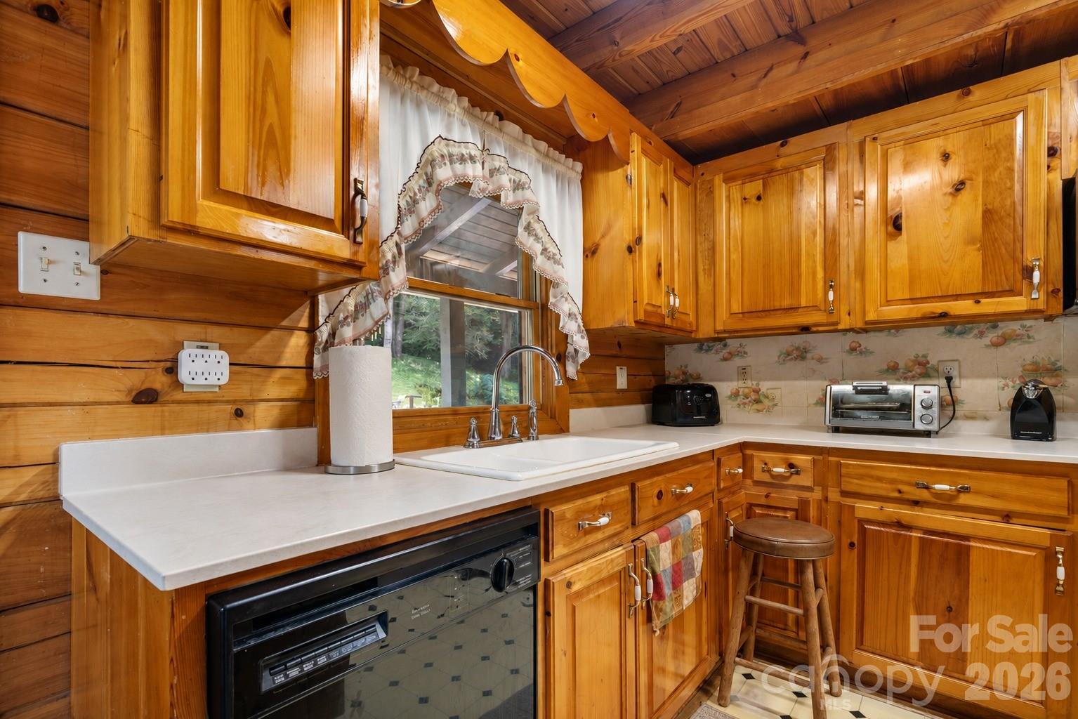 100 Goose Creek Road Property Photo 10