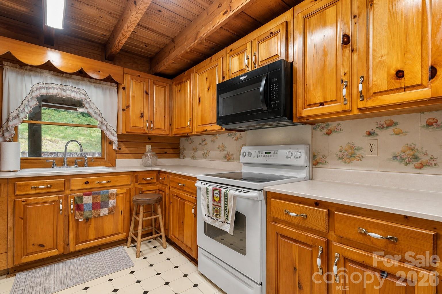 100 Goose Creek Road Property Photo 11