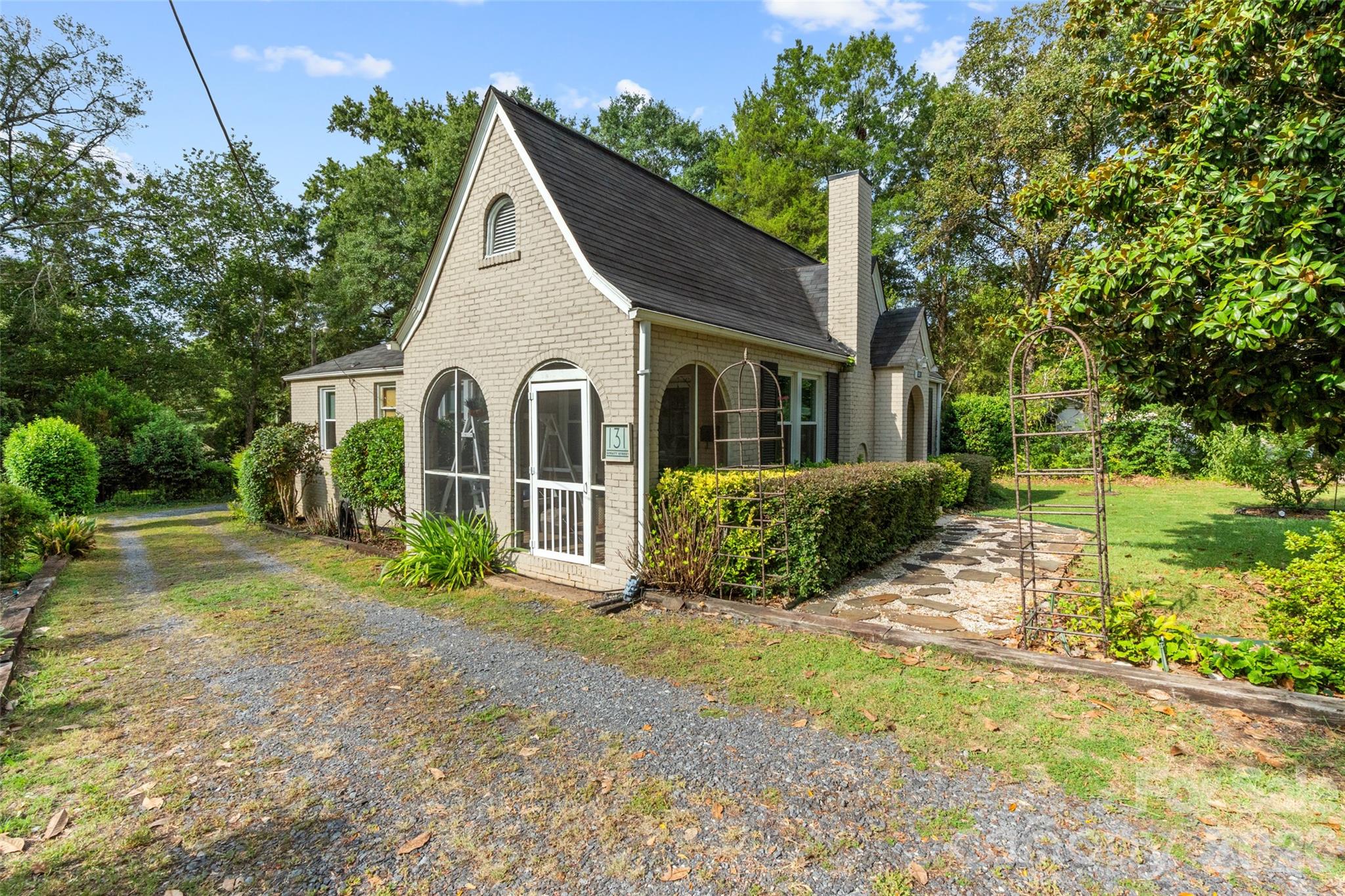 131 Spratt Street Property Photo 3