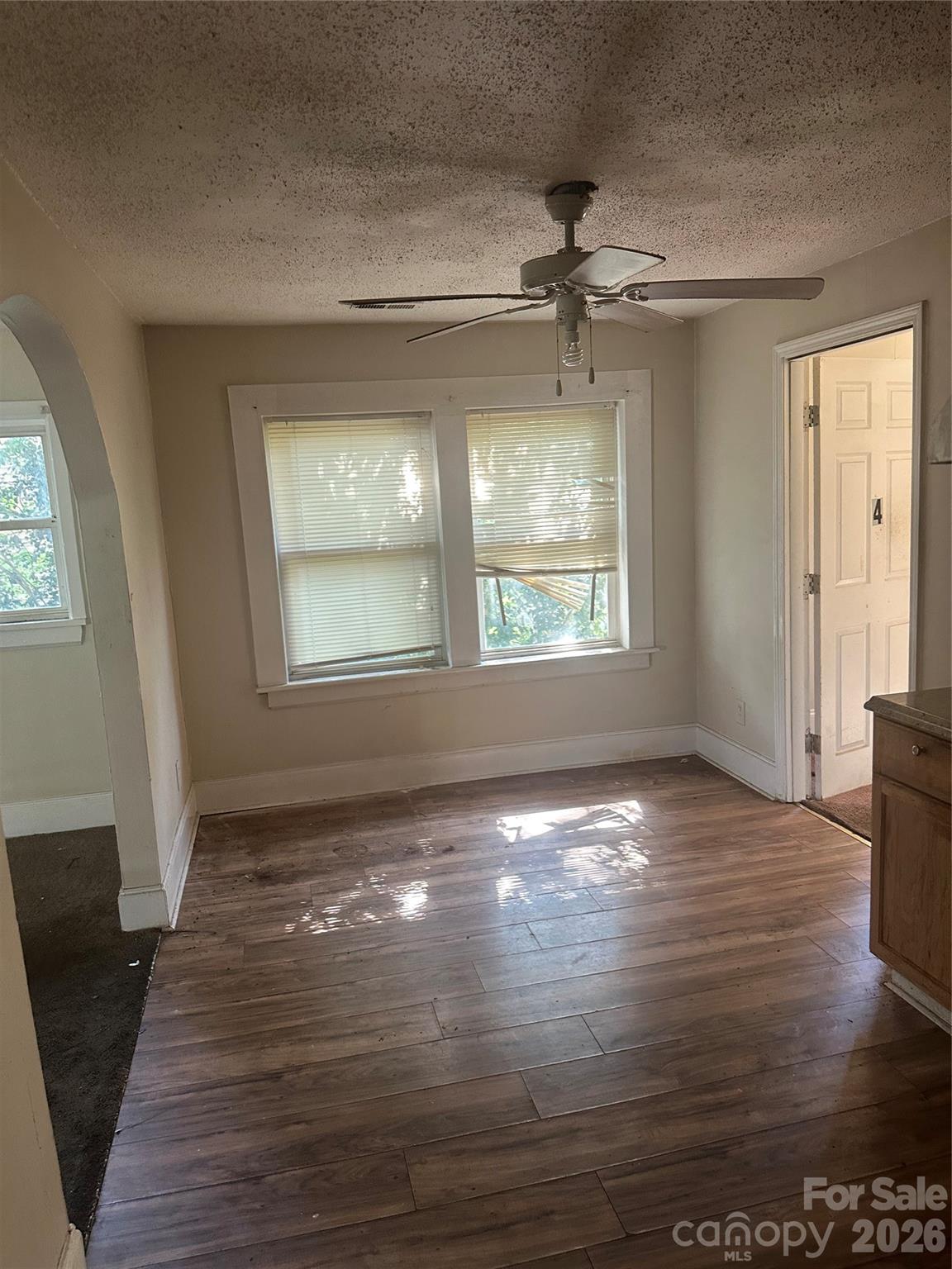1028 Karendale Avenue Property Photo 4