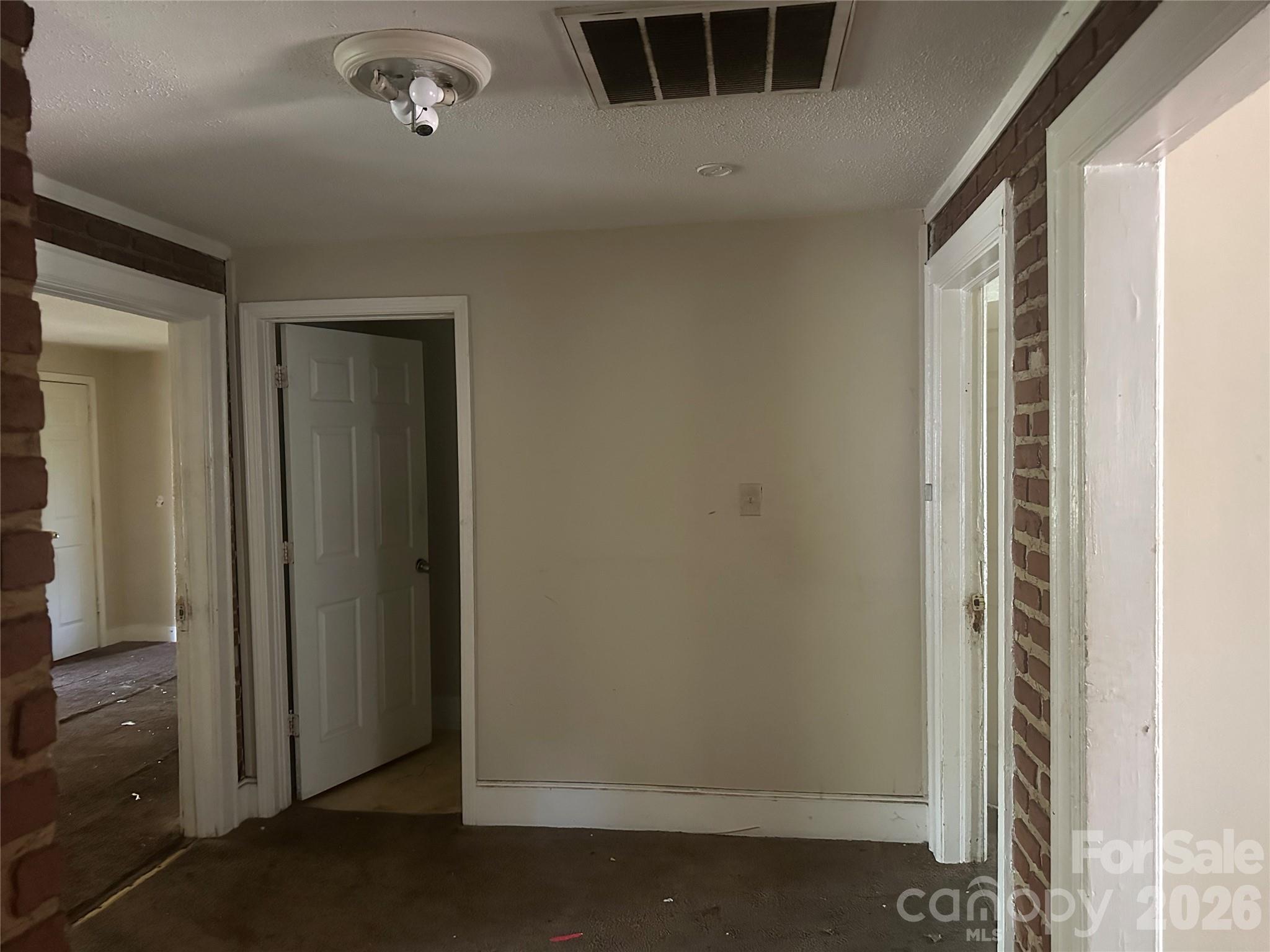 1028 Karendale Avenue Property Photo 8