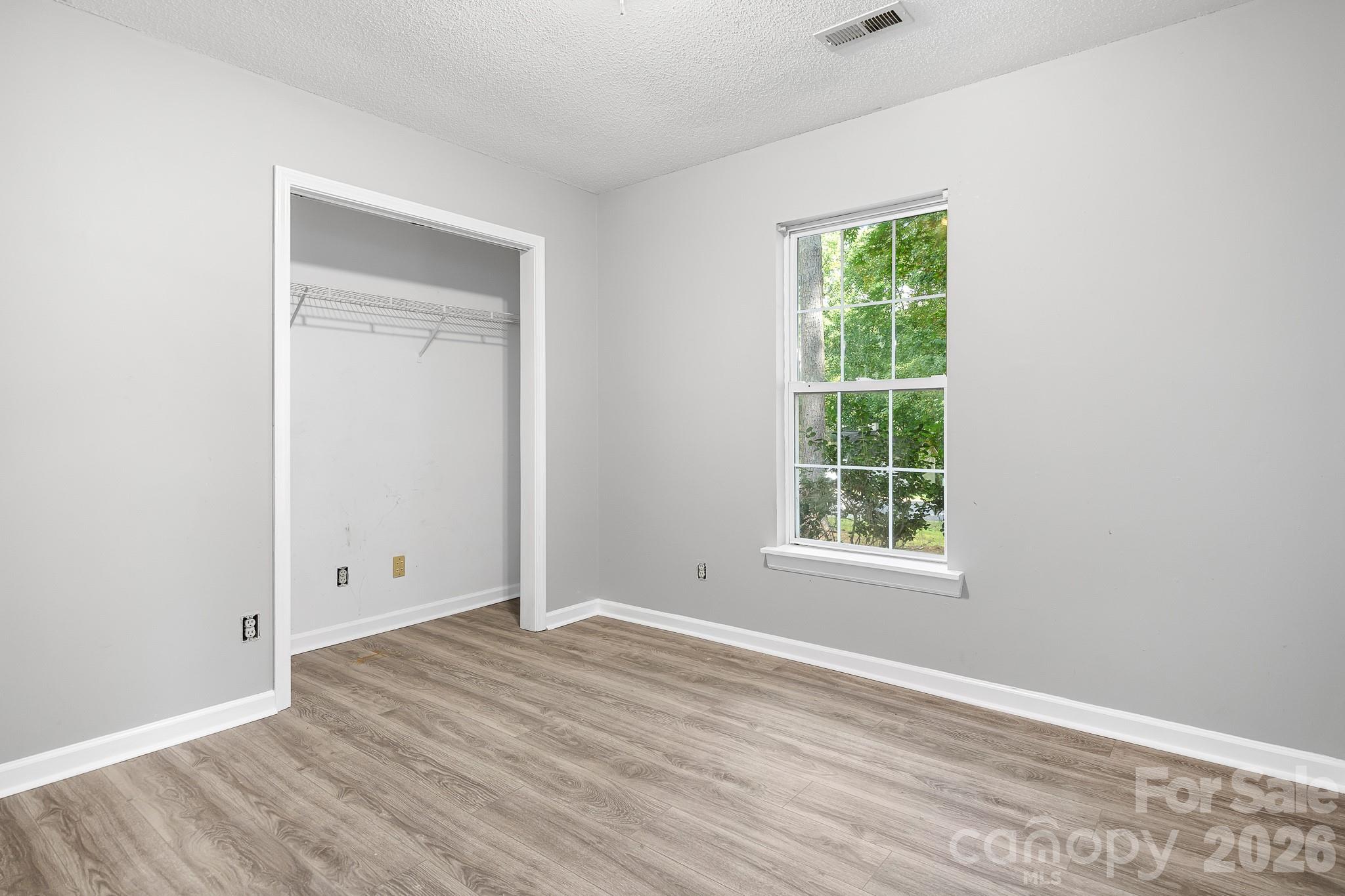 134 Mills Valley Drive Property Photo 8
