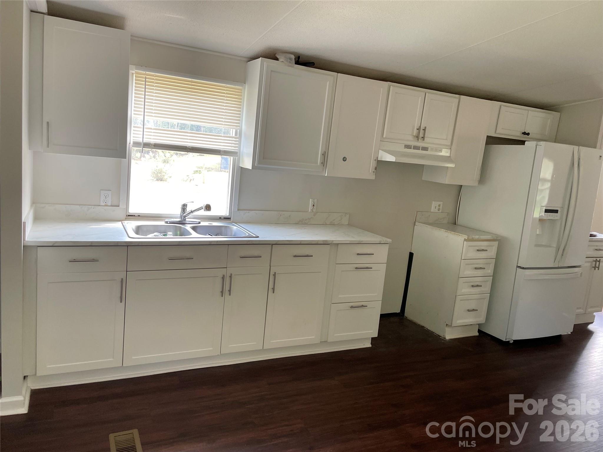 9355 Phelps Road Property Photo 4