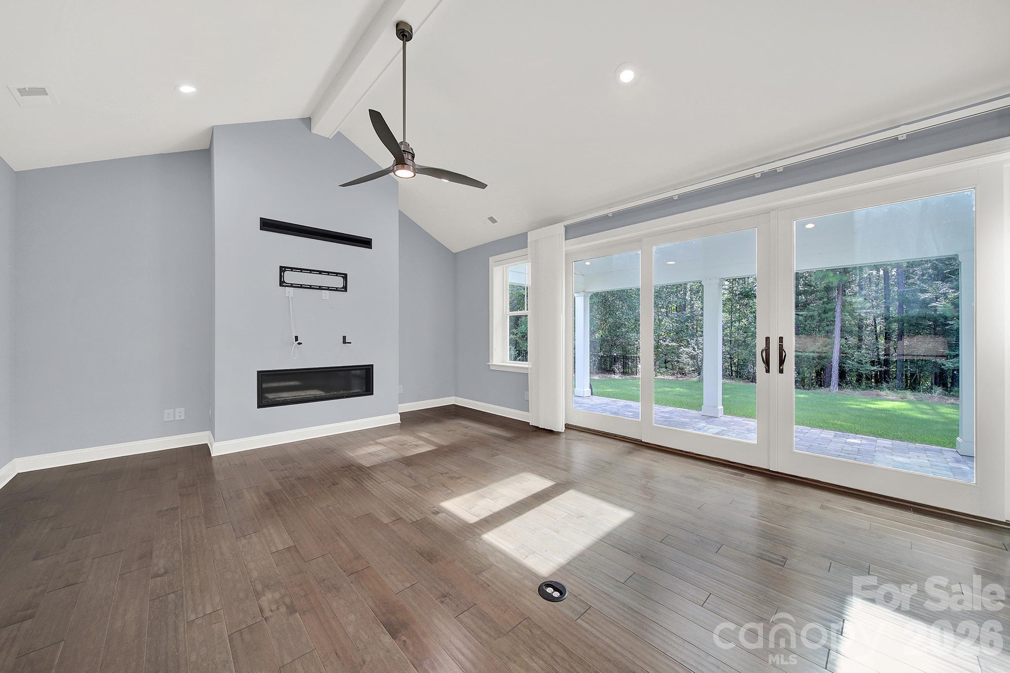 6083 Chimney Bluff Road Property Photo 14