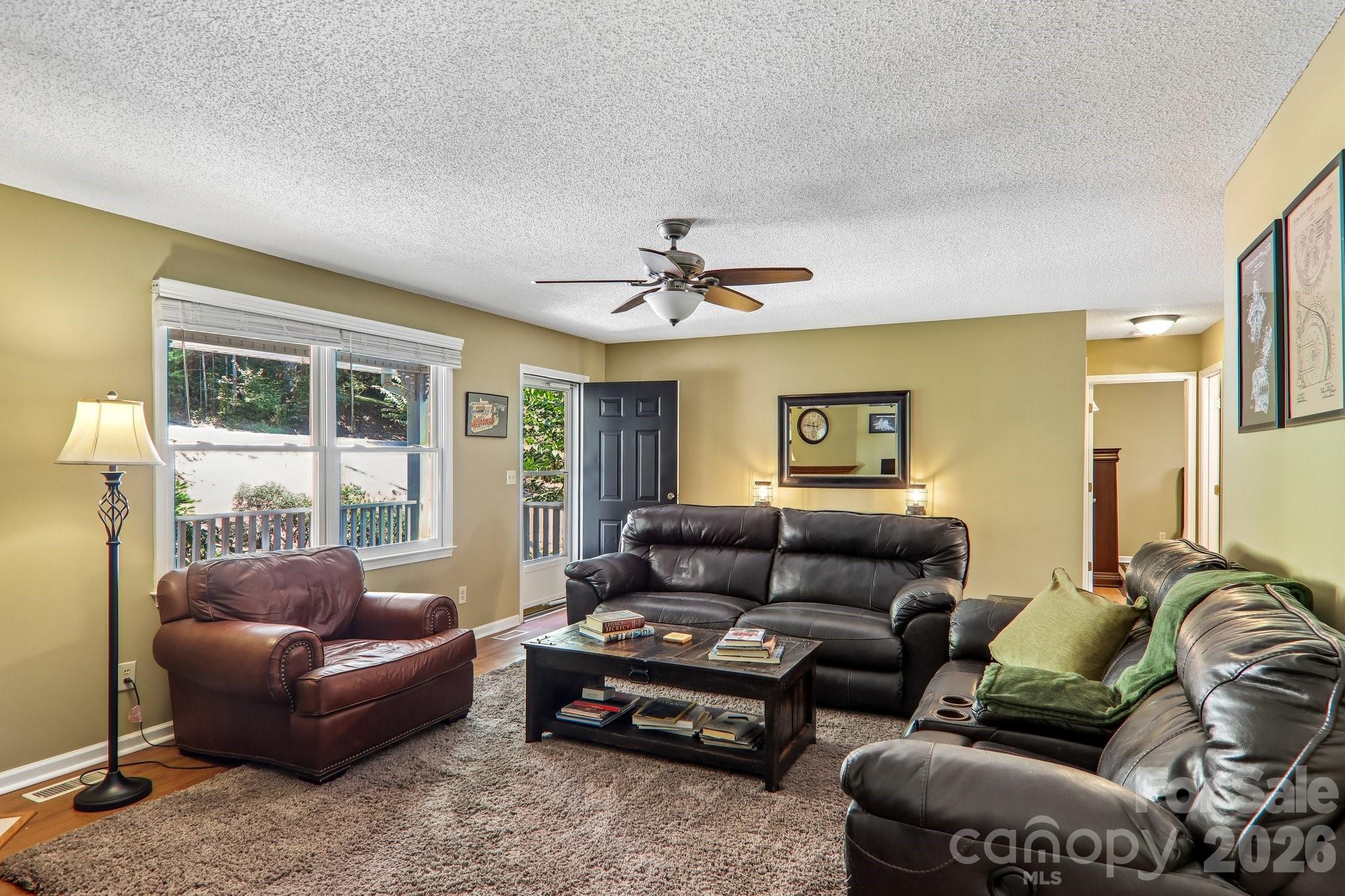 7 Maple Leaf Drive Property Photo 6