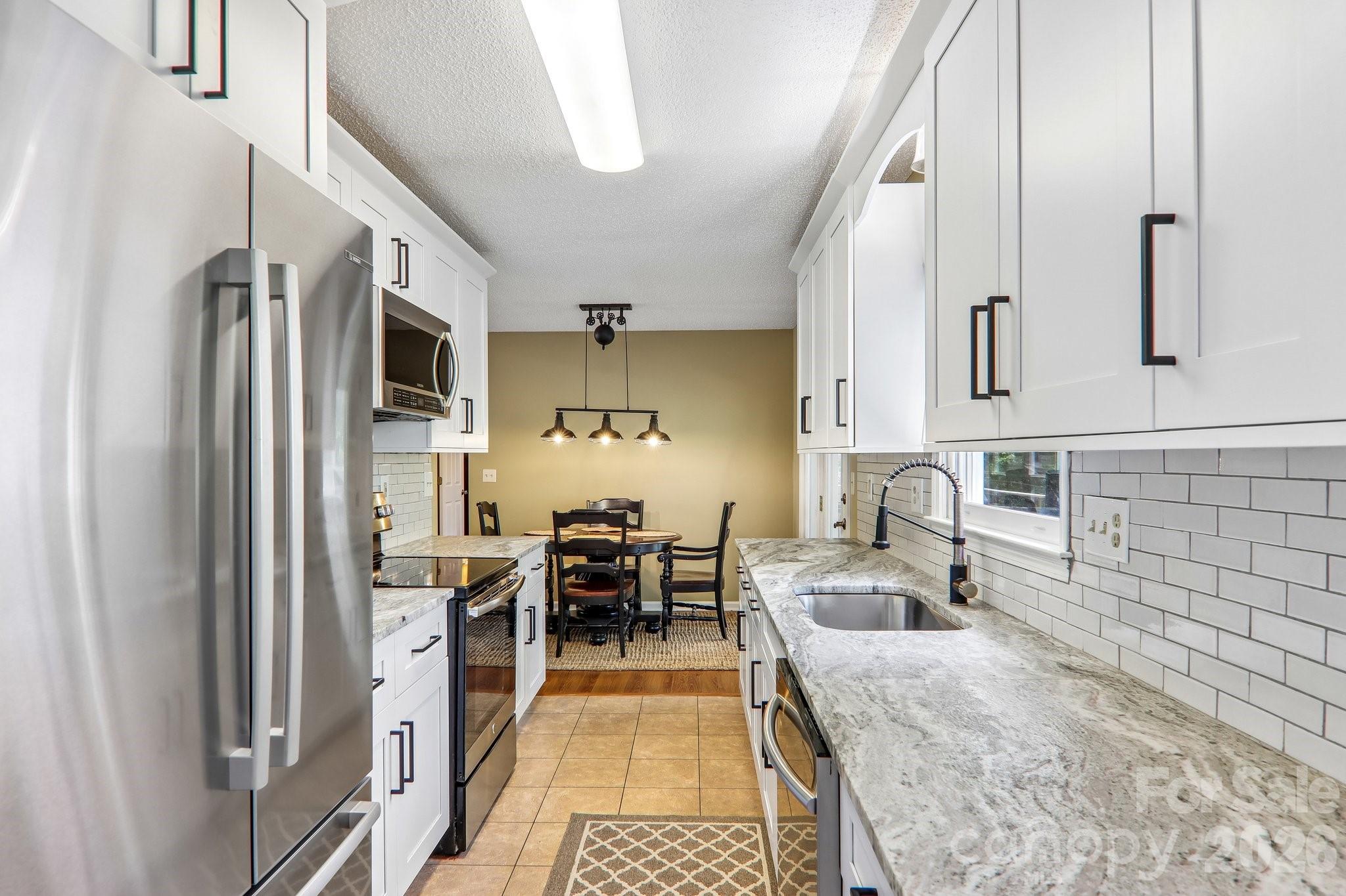 7 Maple Leaf Drive Property Photo 12