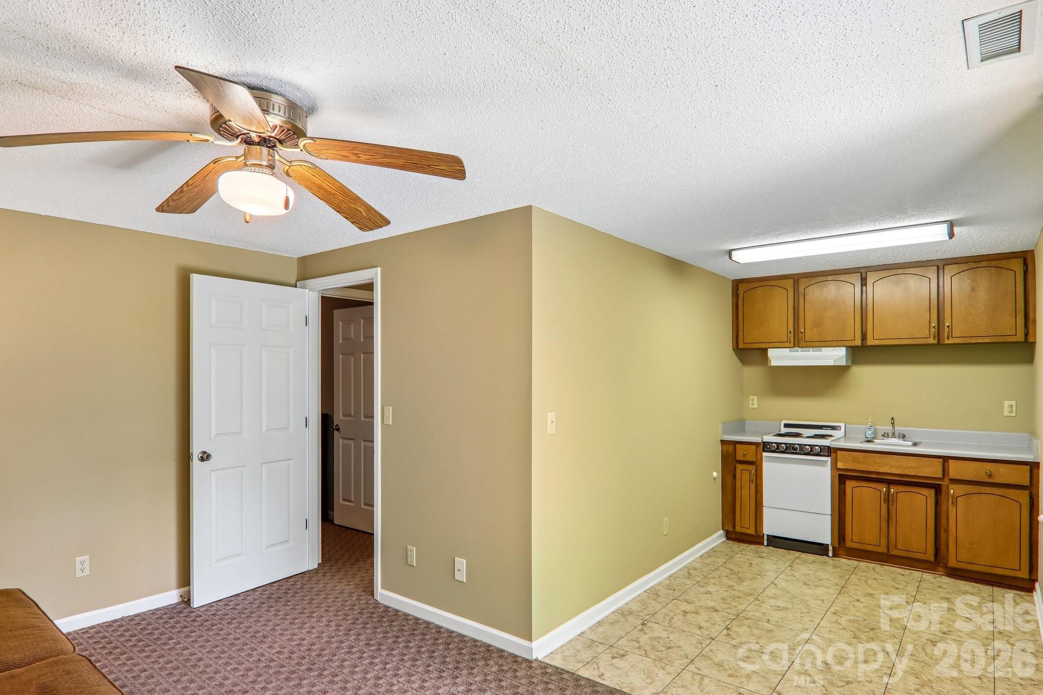 7 Maple Leaf Drive Property Photo 23