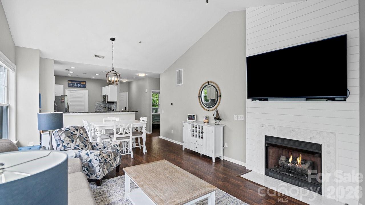 18736 Nautical Drive 306 Property Photo 3