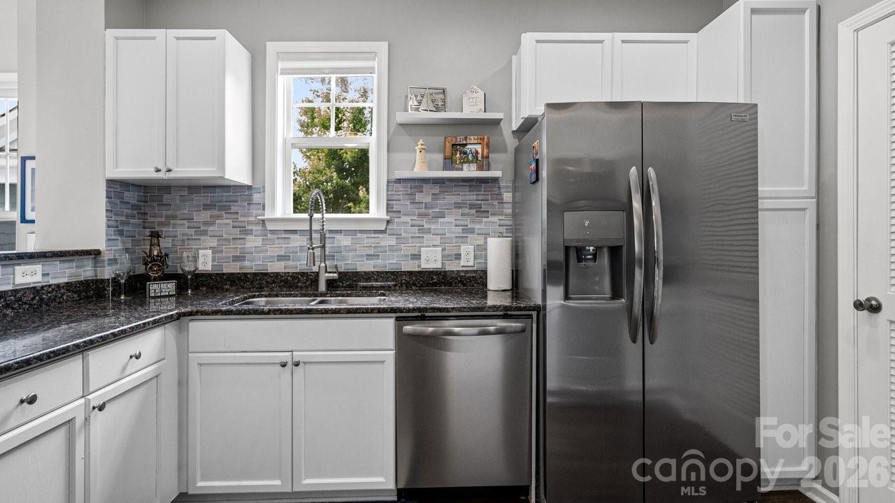 18736 Nautical Drive 306 Property Photo 11