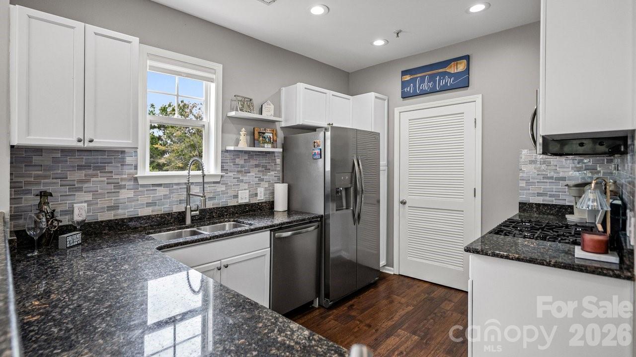 18736 Nautical Drive 306 Property Photo 12