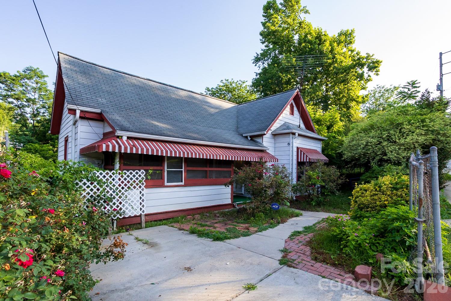 91 Clingman Avenue Property Photo 10