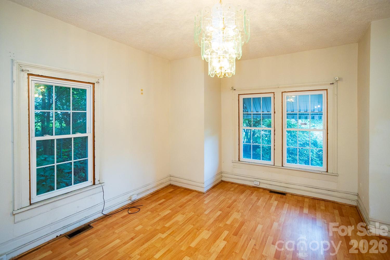91 Clingman Avenue Property Photo 28