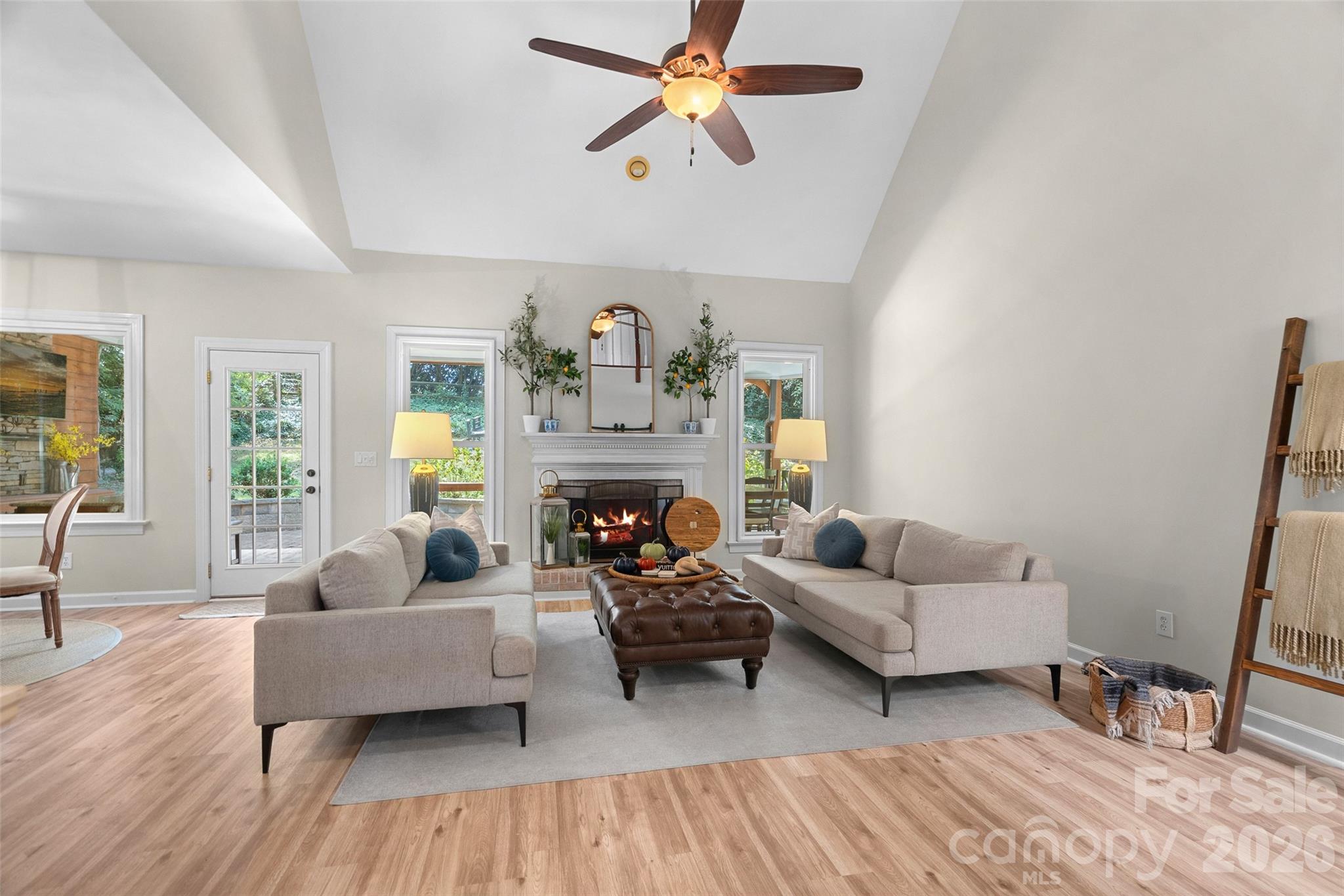 12507 Angel Oak Drive Property Photo 6
