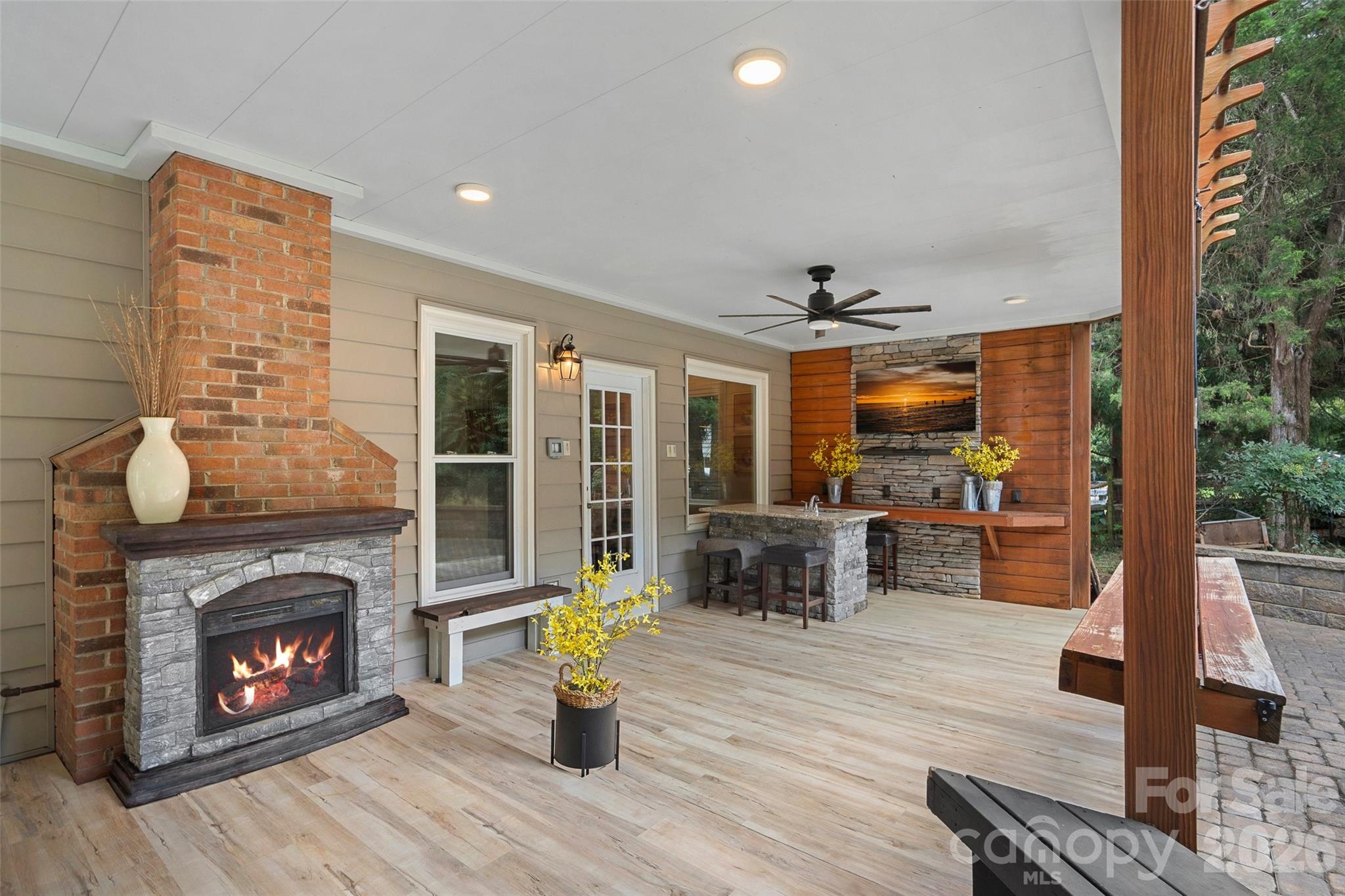 12507 Angel Oak Drive Property Photo 28