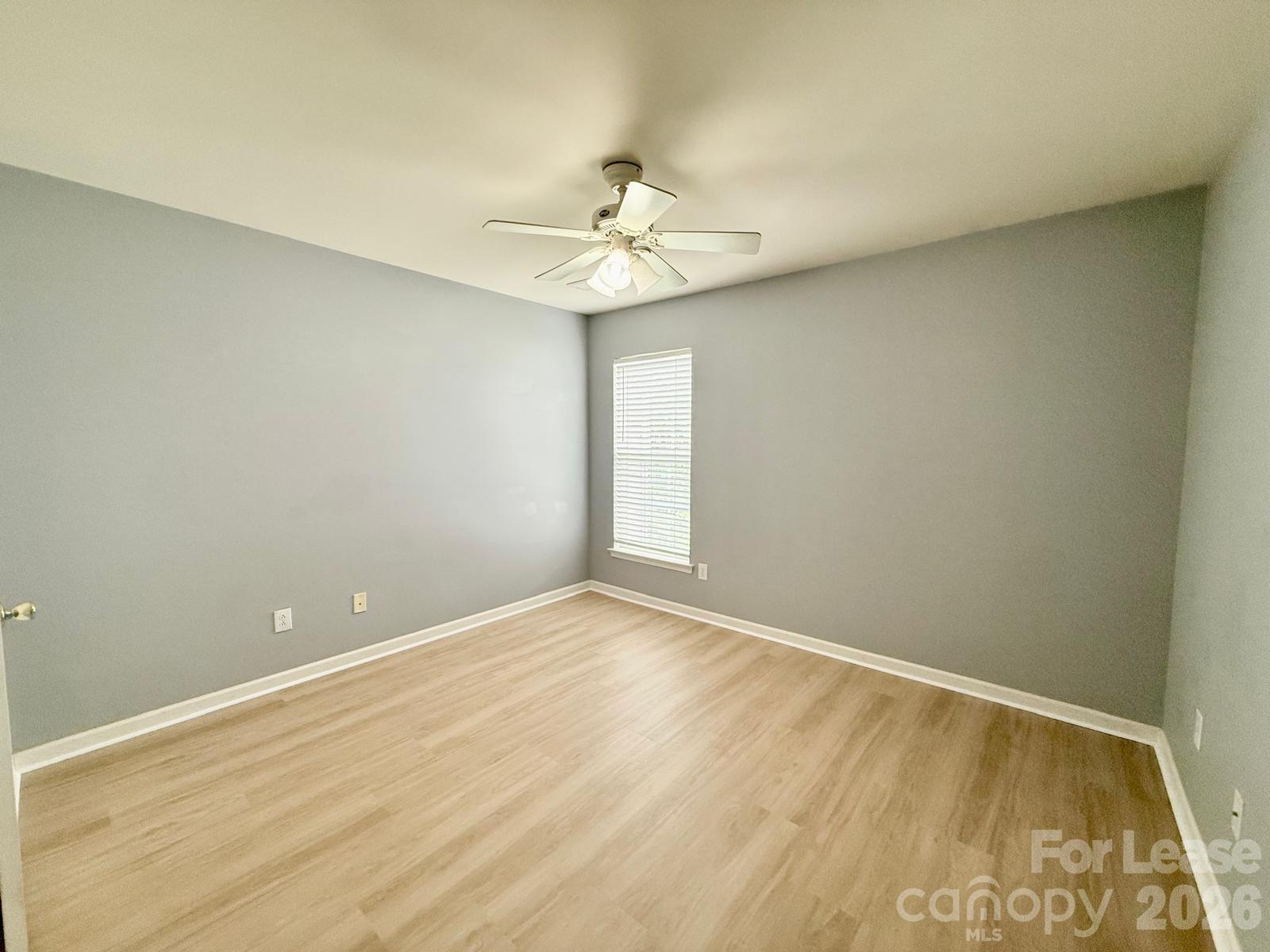 10212 Garmoyle Street Property Photo 13