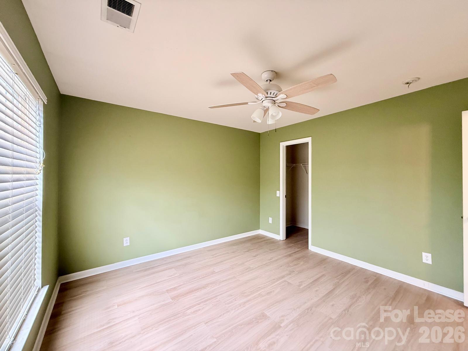 10212 Garmoyle Street Property Photo 14