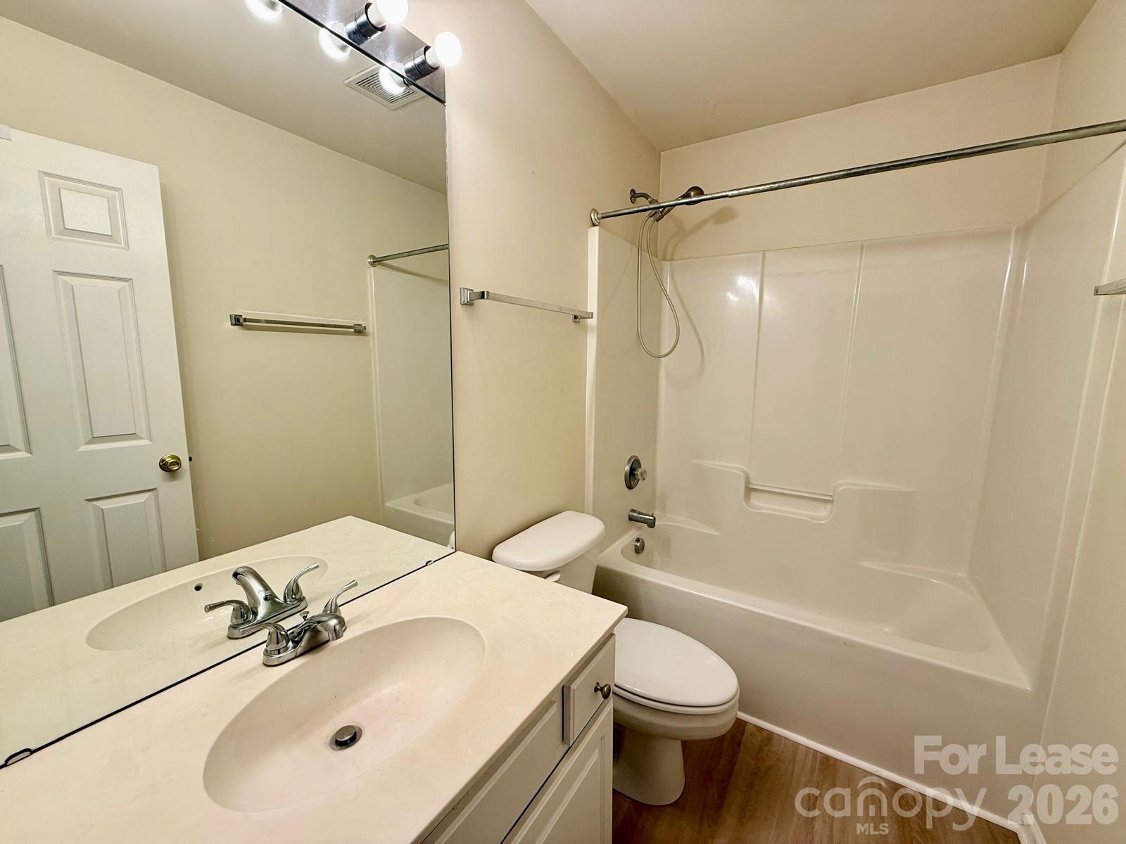 10212 Garmoyle Street Property Photo 19