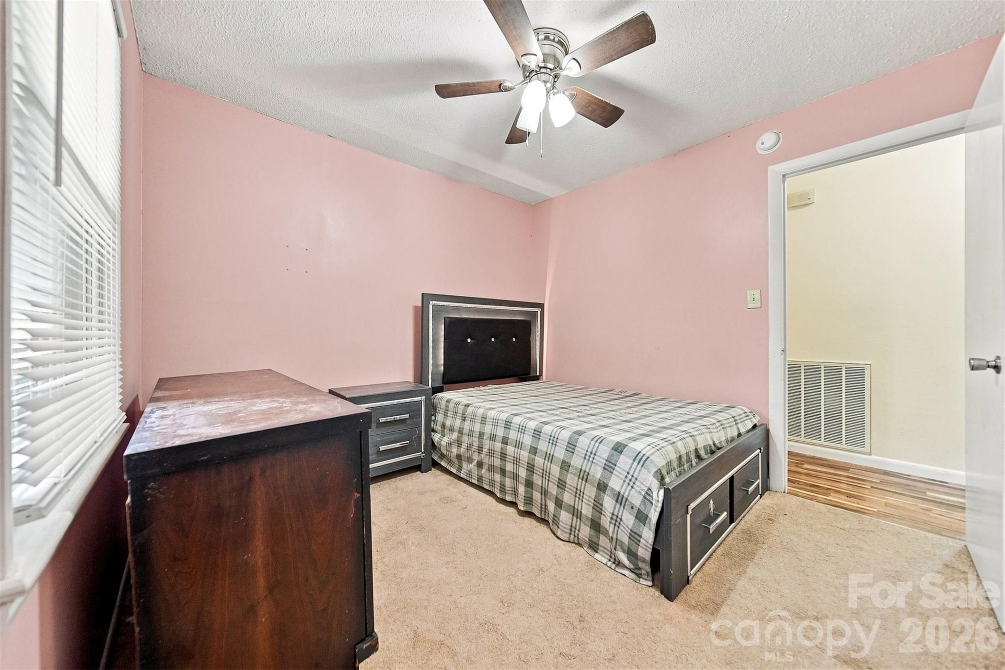 2103 2nd Avenue Property Photo 6