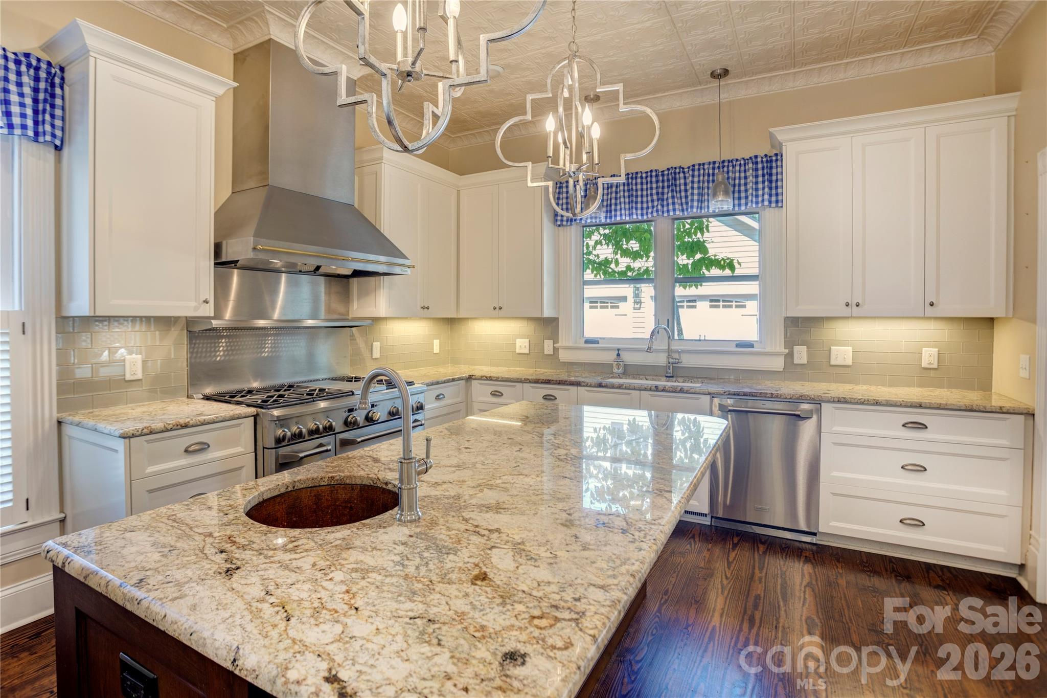 30 Georgia Street Property Photo 5