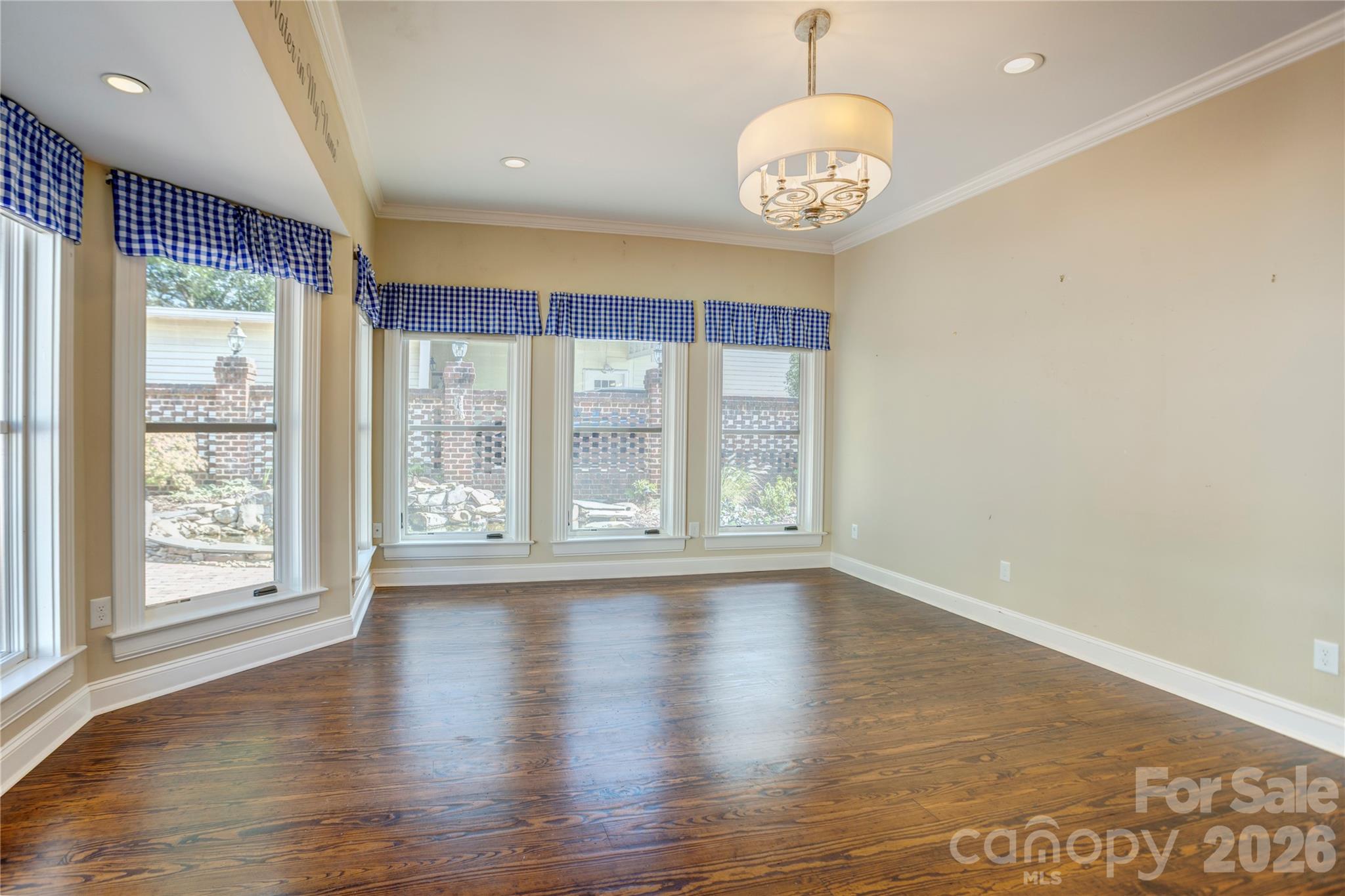 30 Georgia Street Property Photo 8