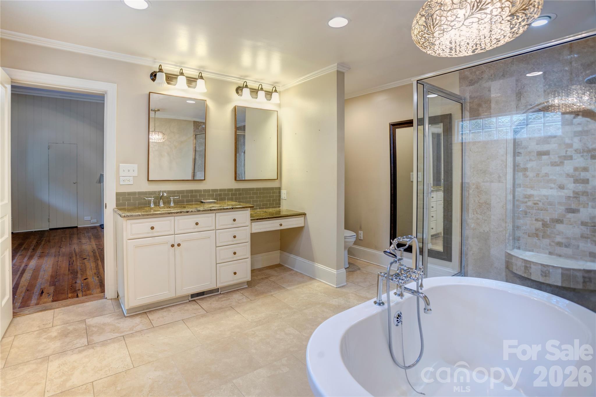 30 Georgia Street Property Photo 11