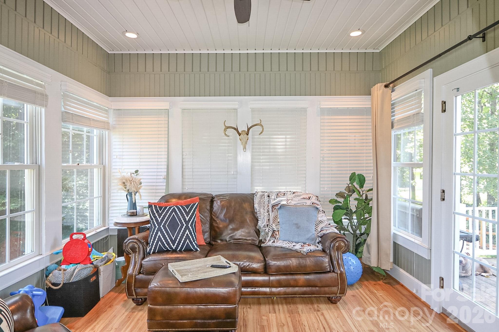 208 Triplett Street Property Photo 5