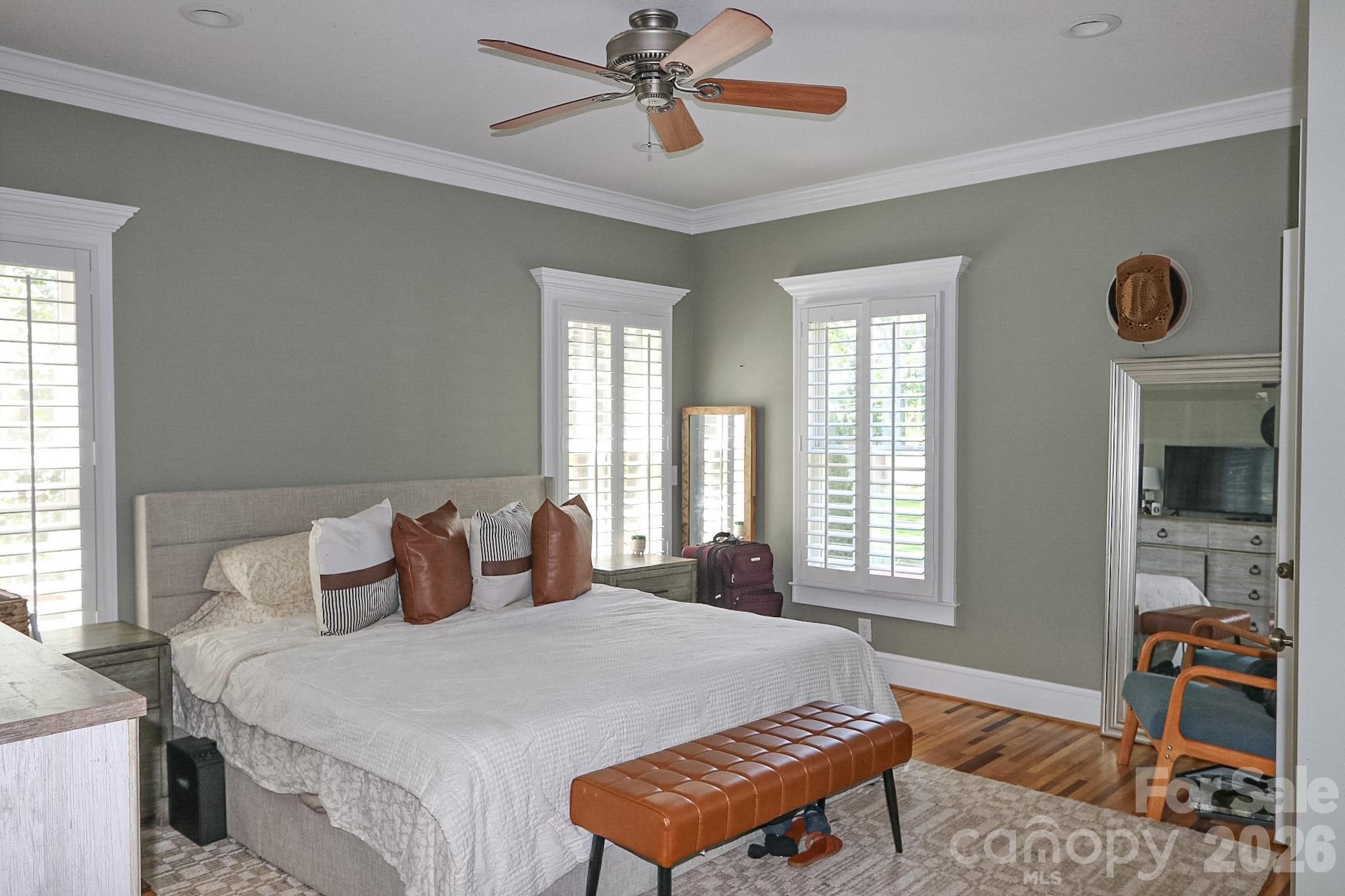 208 Triplett Street Property Photo 13