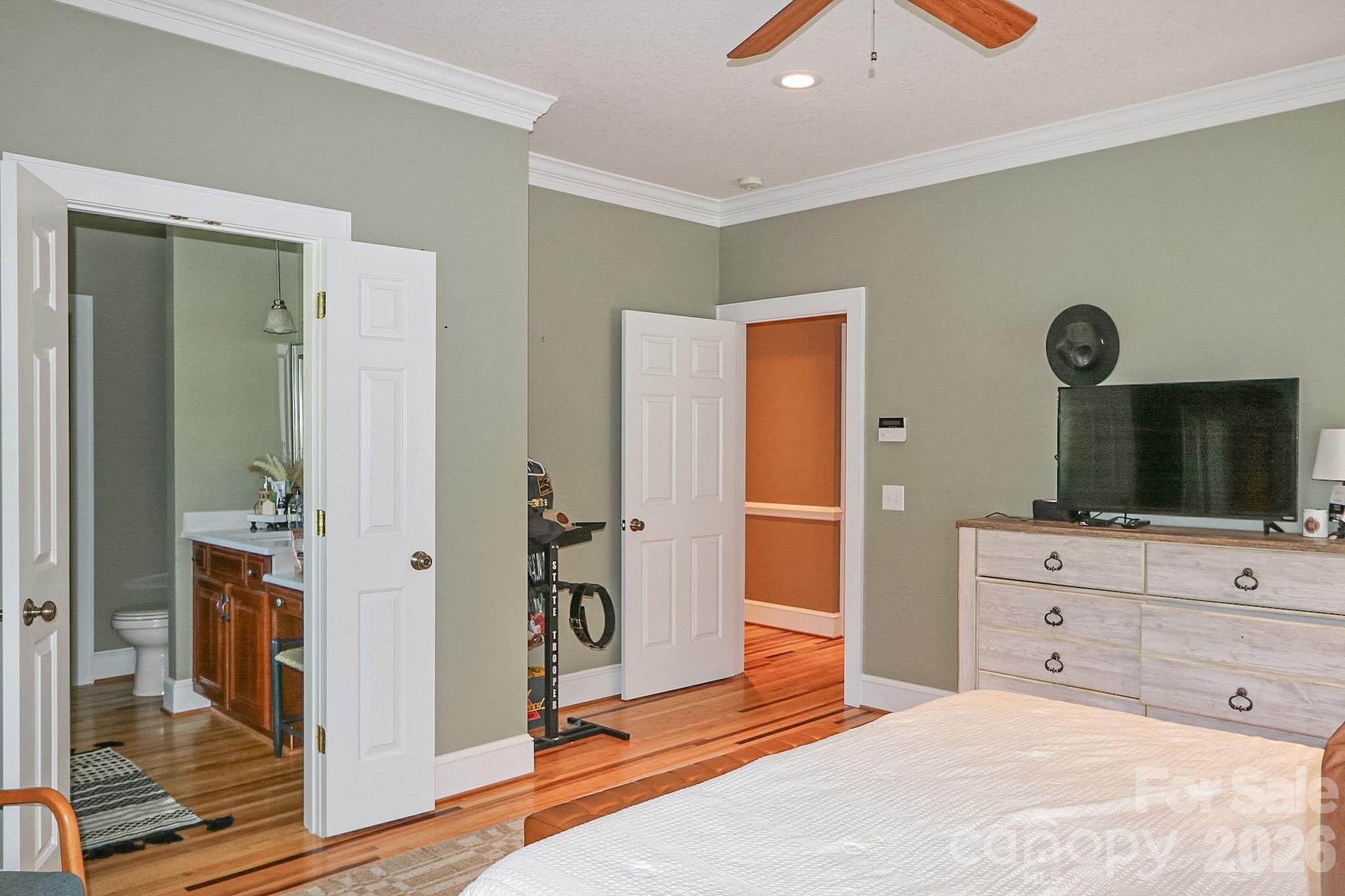 208 Triplett Street Property Photo 15