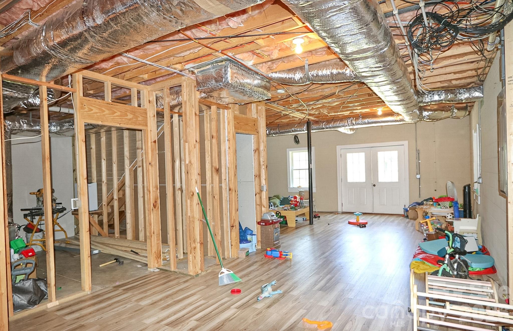 208 Triplett Street Property Photo 27