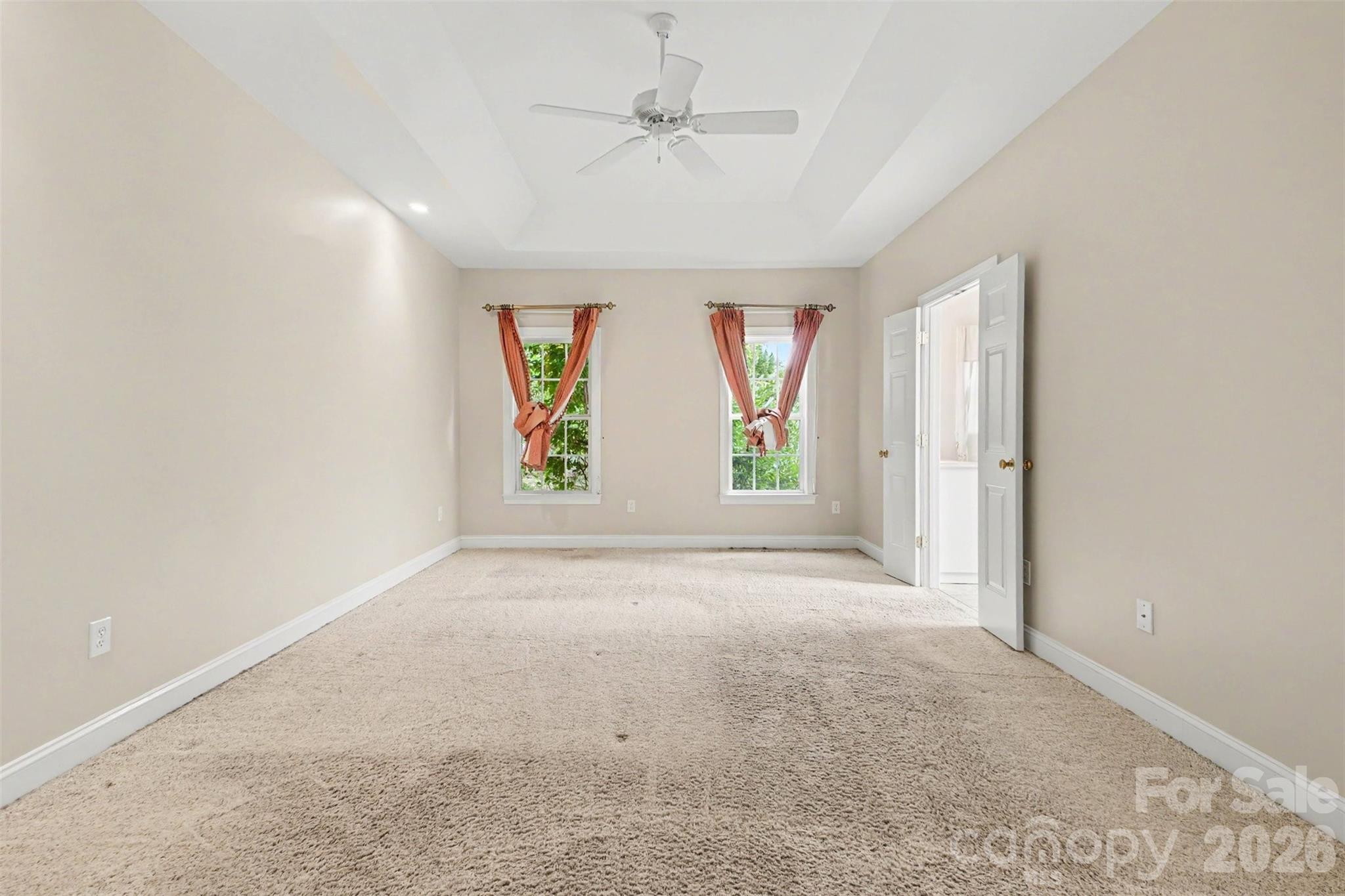 122 Hazeltine Court Property Photo 10