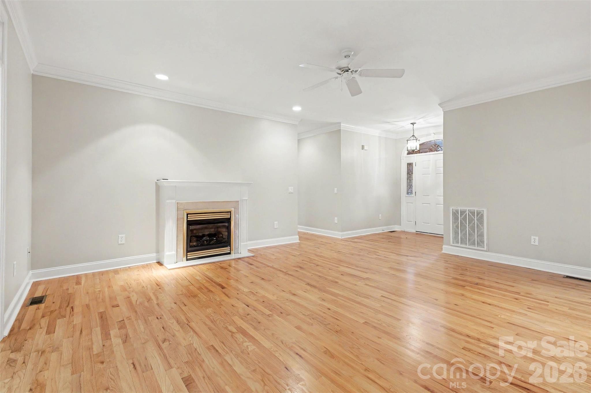 122 Hazeltine Court Property Photo 19