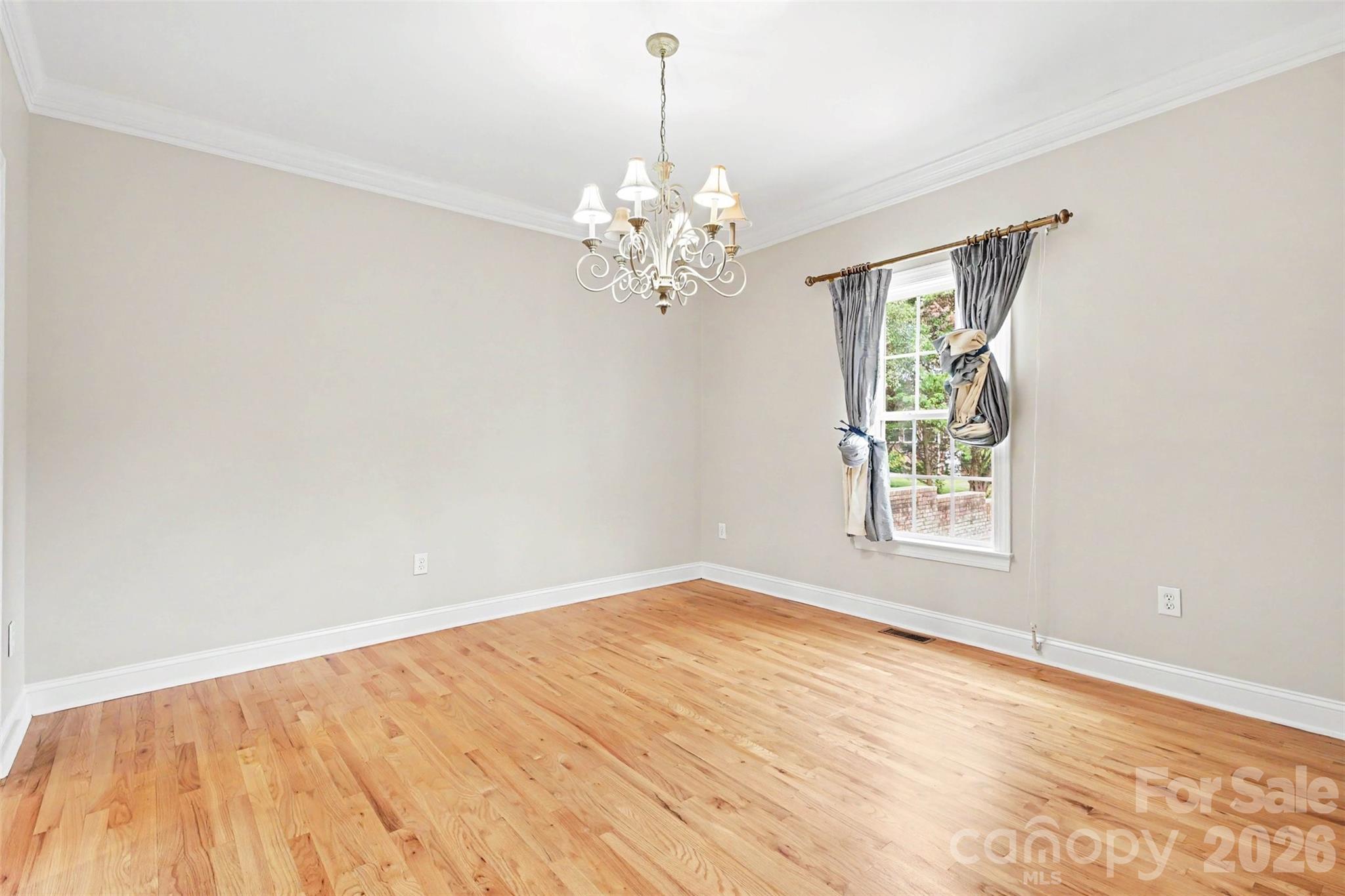 122 Hazeltine Court Property Photo 21