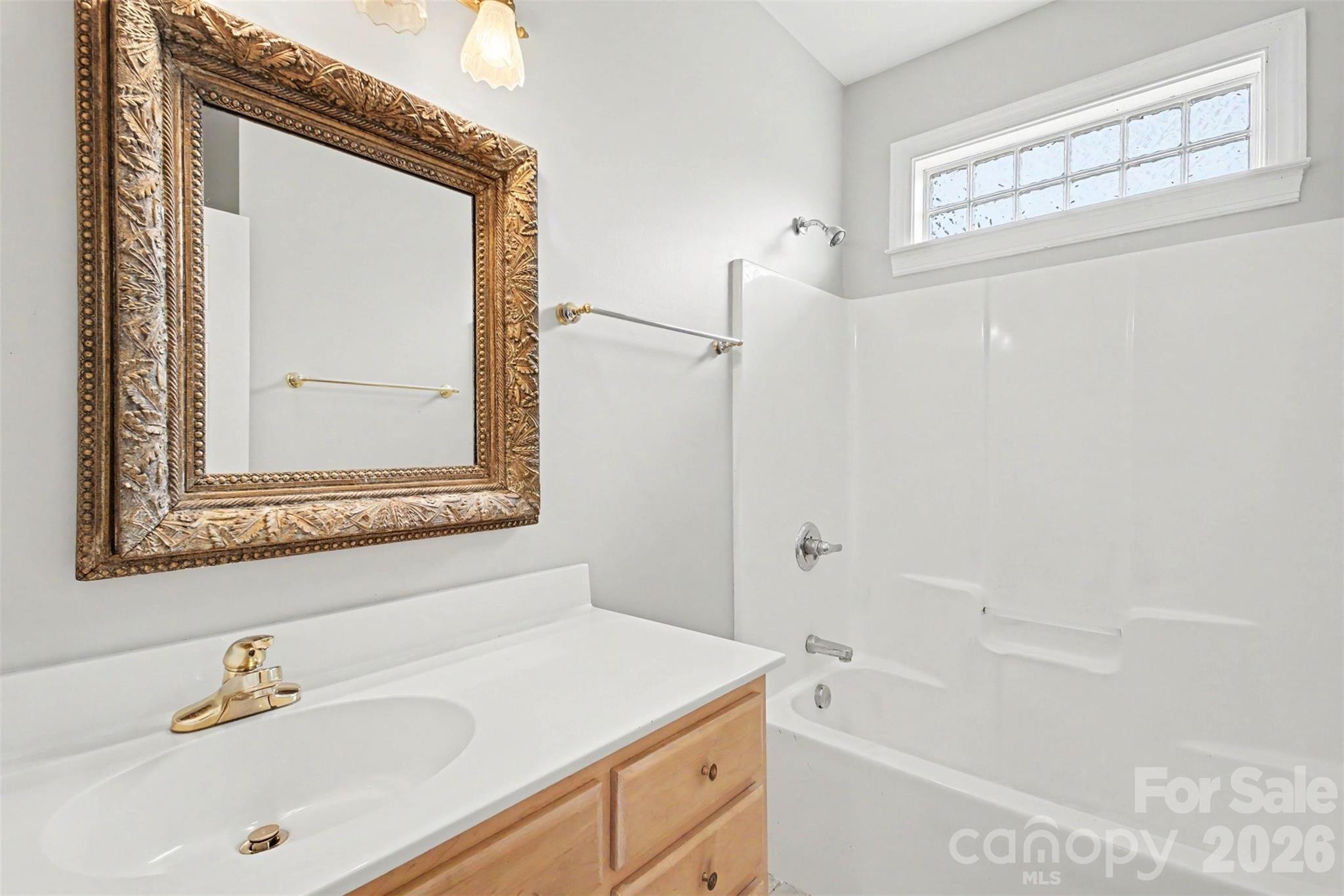 122 Hazeltine Court Property Photo 30
