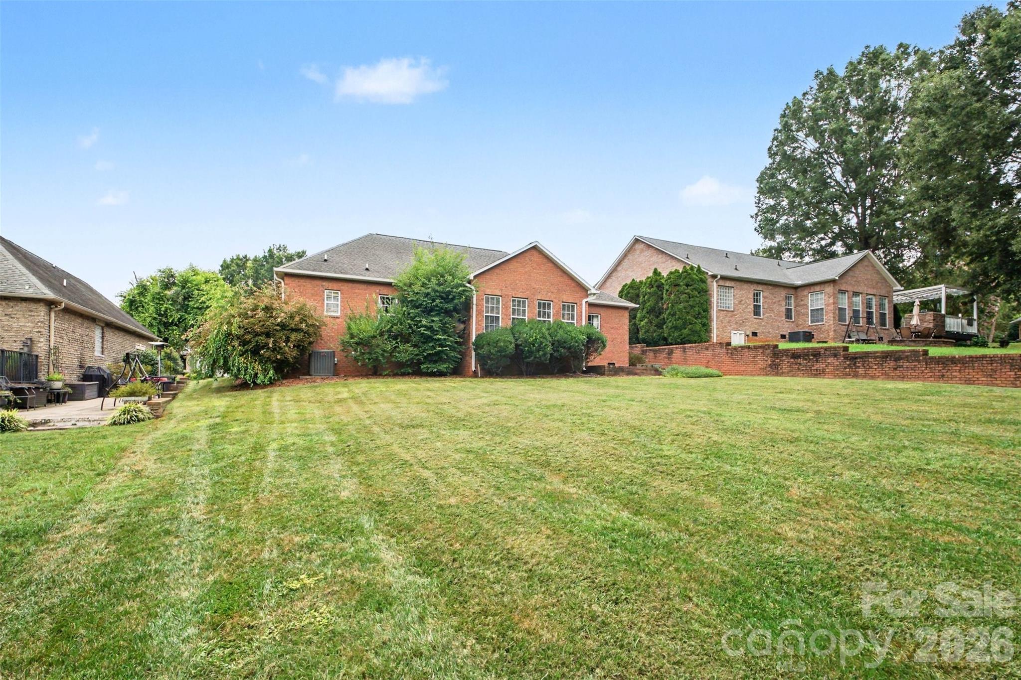 122 Hazeltine Court Property Photo 34