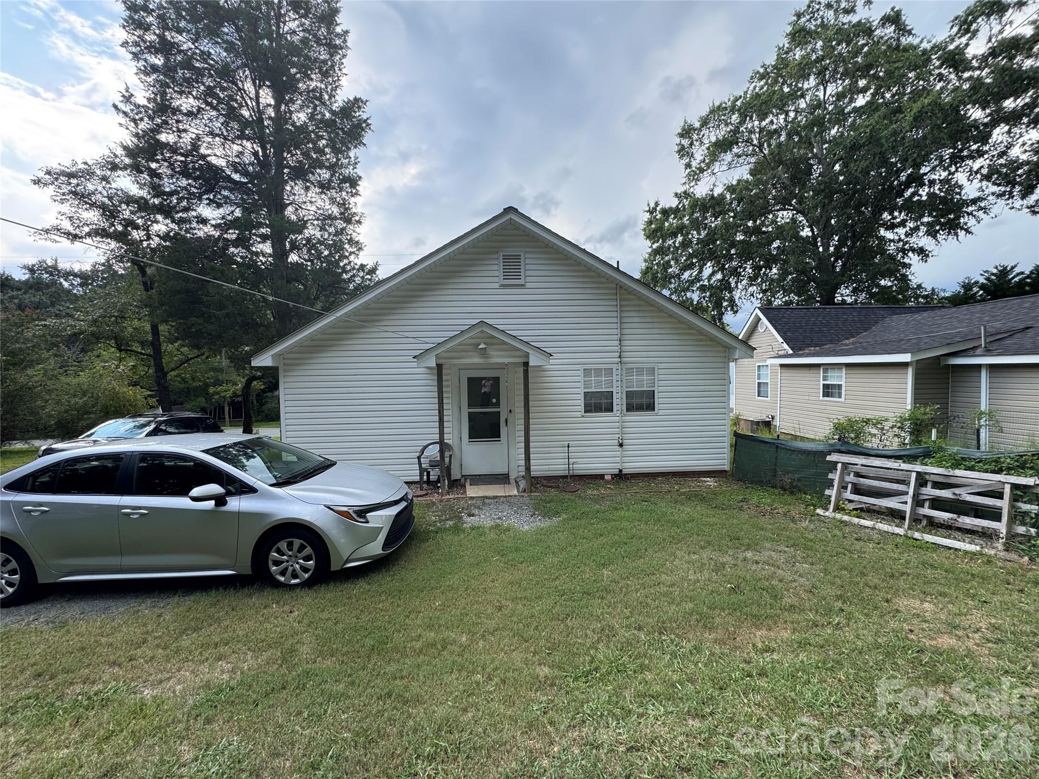 410 Spring Street Property Photo 2