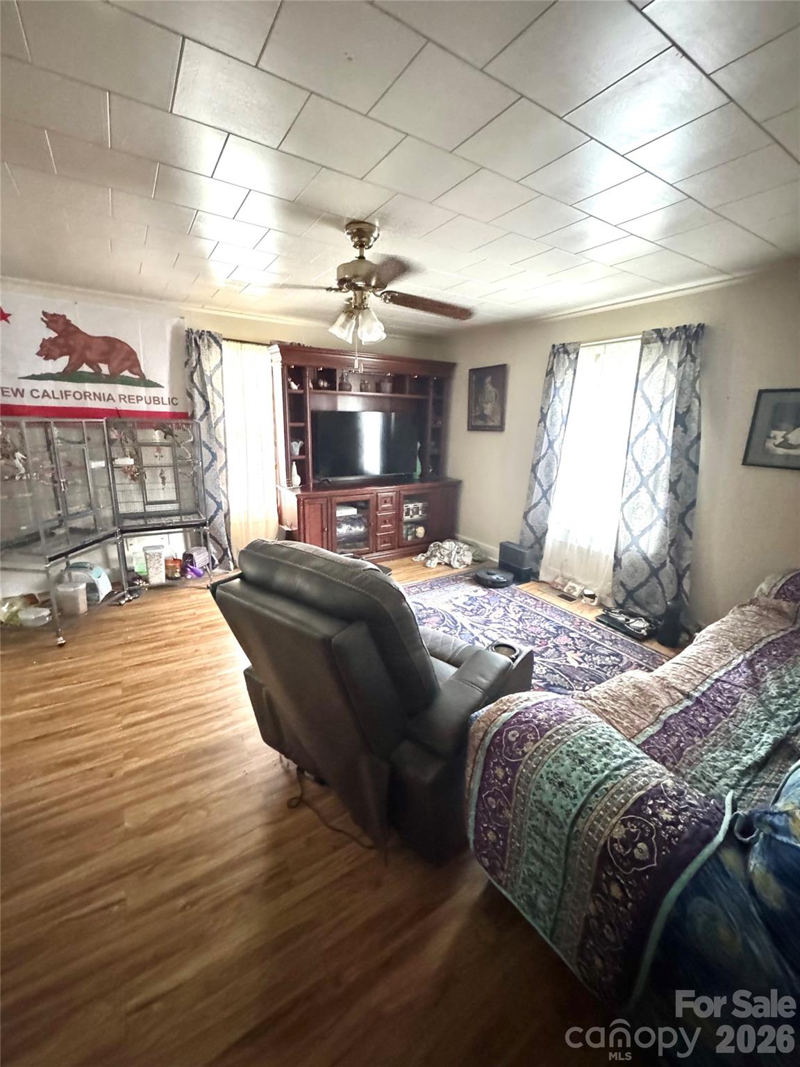 410 Spring Street Property Photo 9