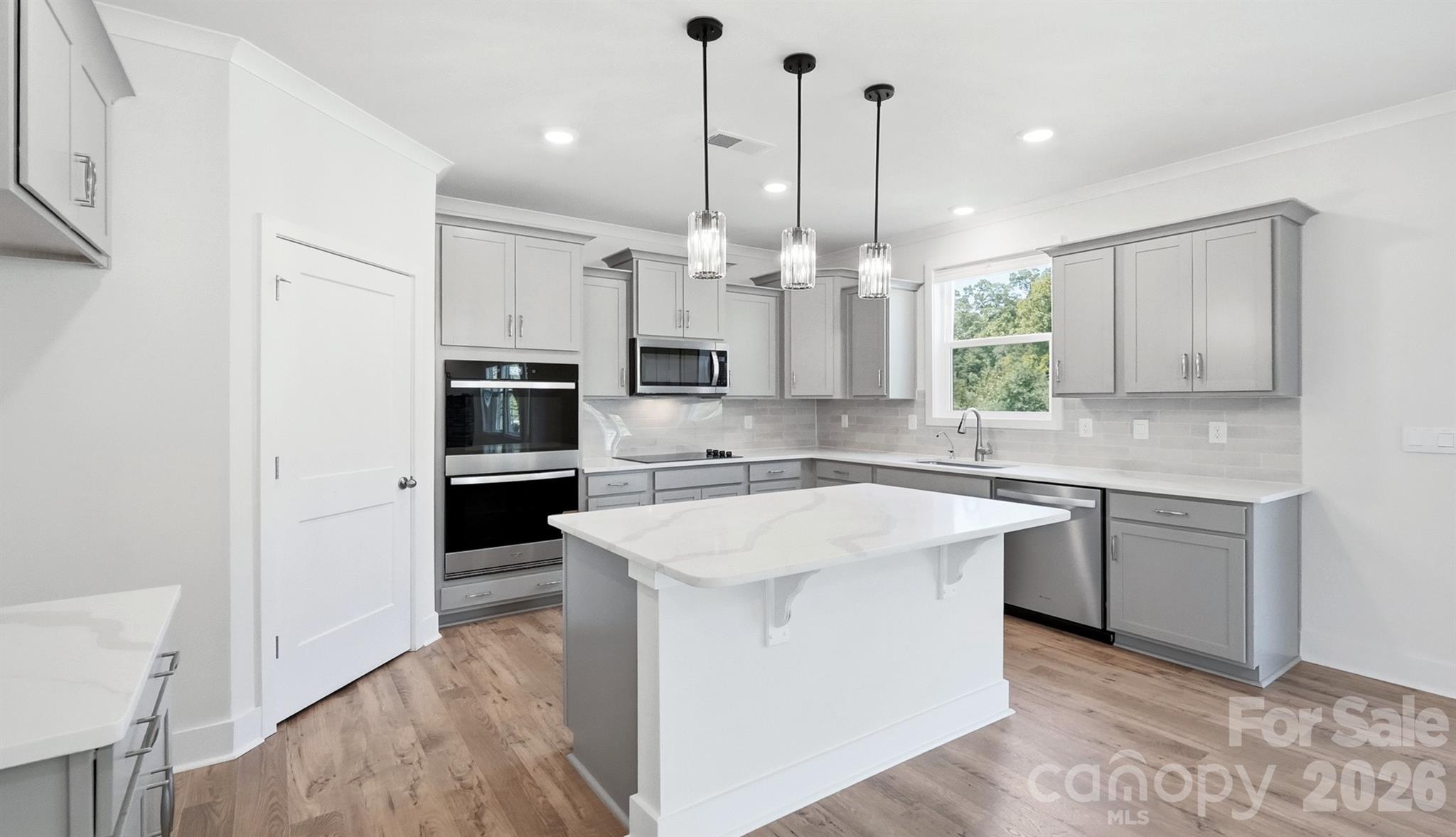 1060 Merganser Way Property Photo 11