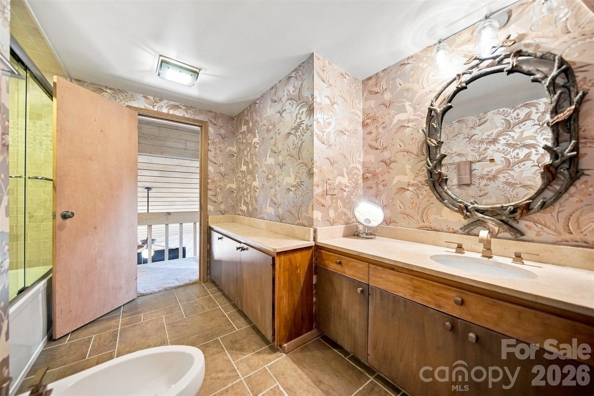 6580 Central Drive Property Photo 24
