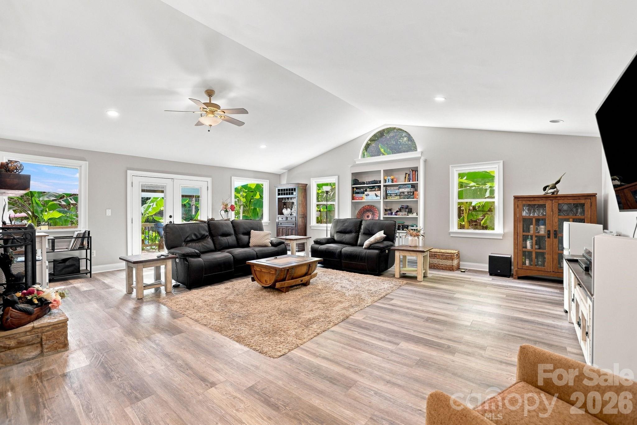 205 Dornoch Drive Property Photo 8