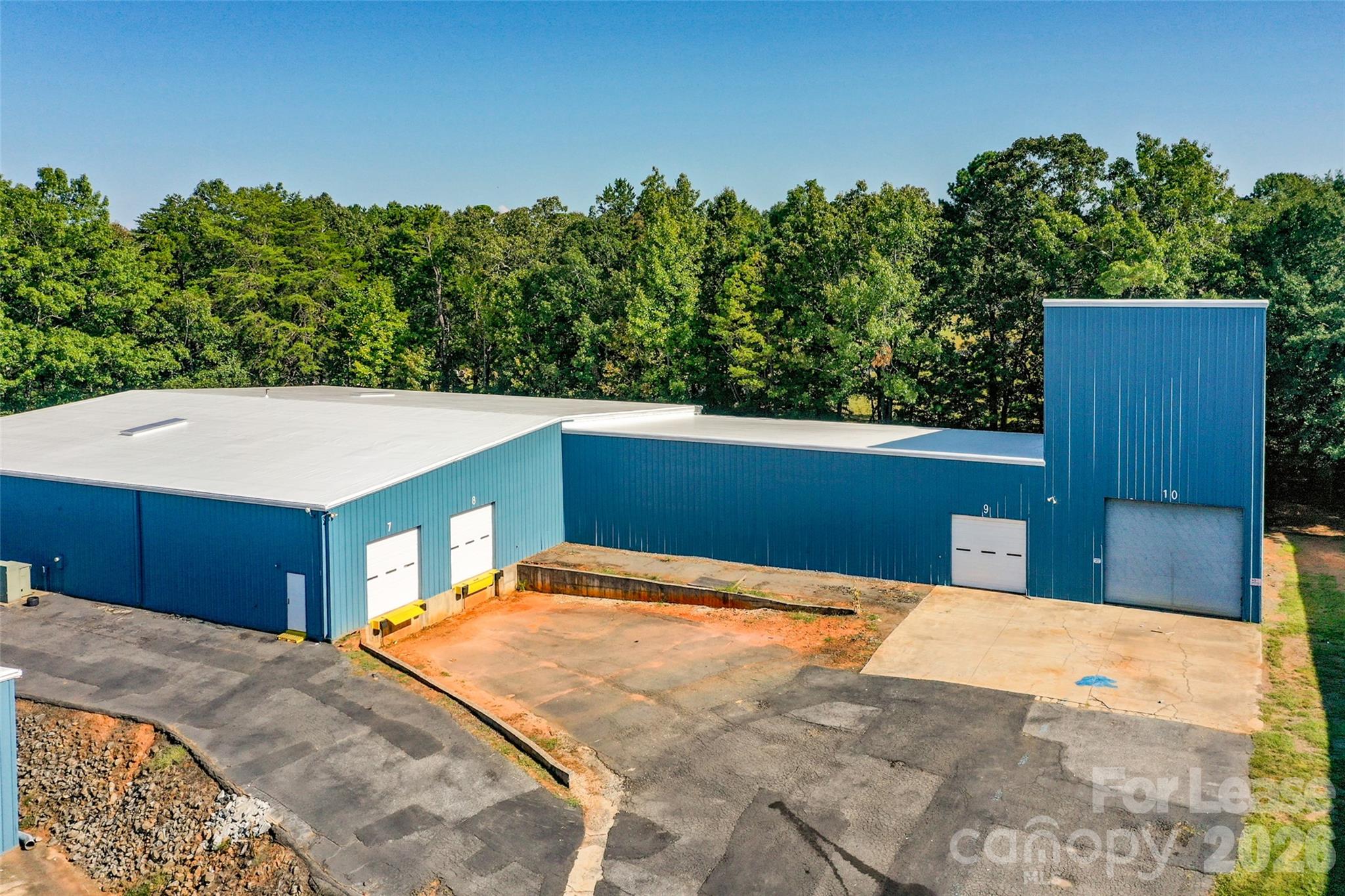 144 Industrial Drive 2 Property Photo 1