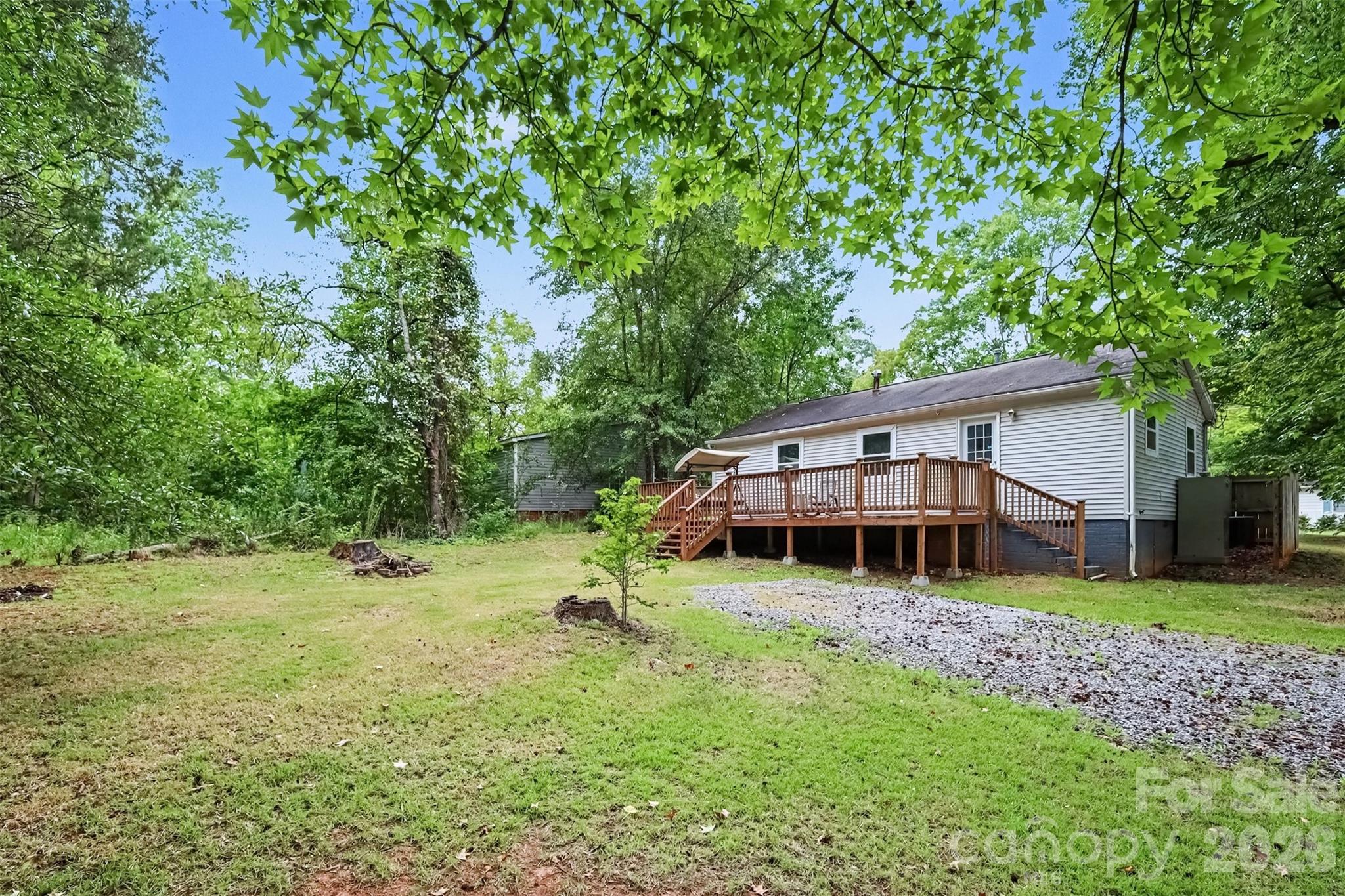 802 Stowe Drive Property Photo 25