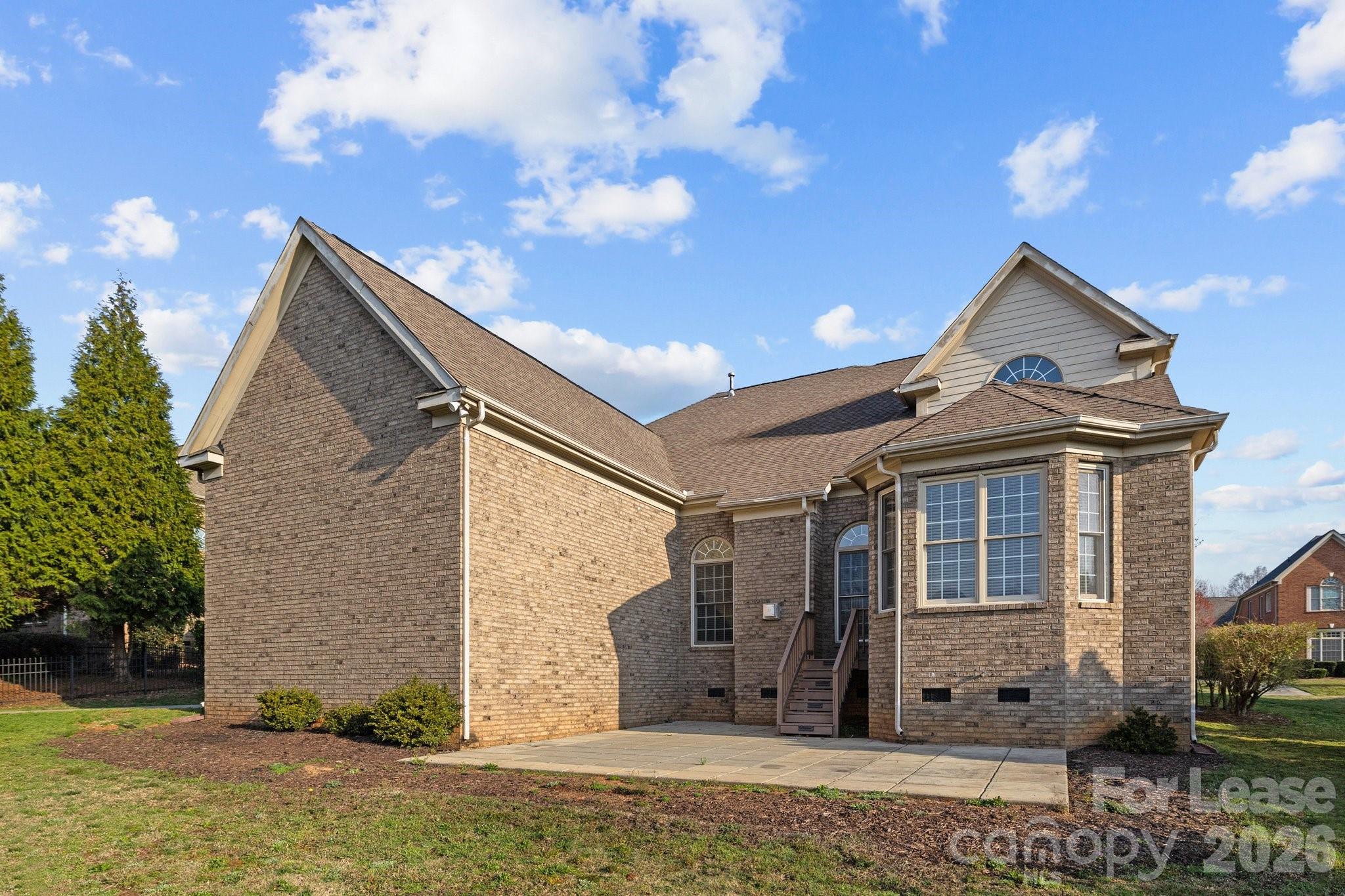 3907 Voltaire Drive Property Photo 2
