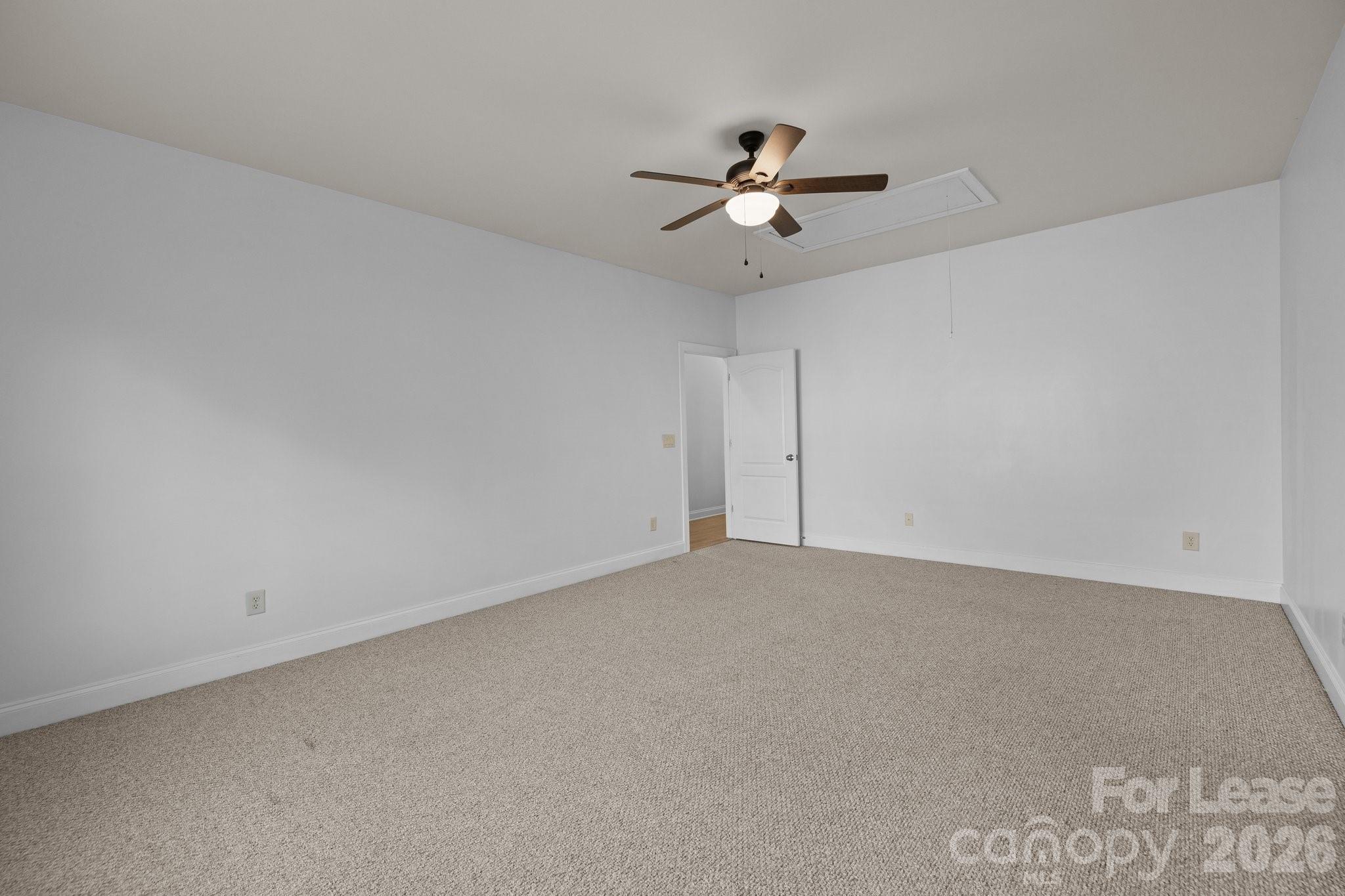 3907 Voltaire Drive Property Photo 30